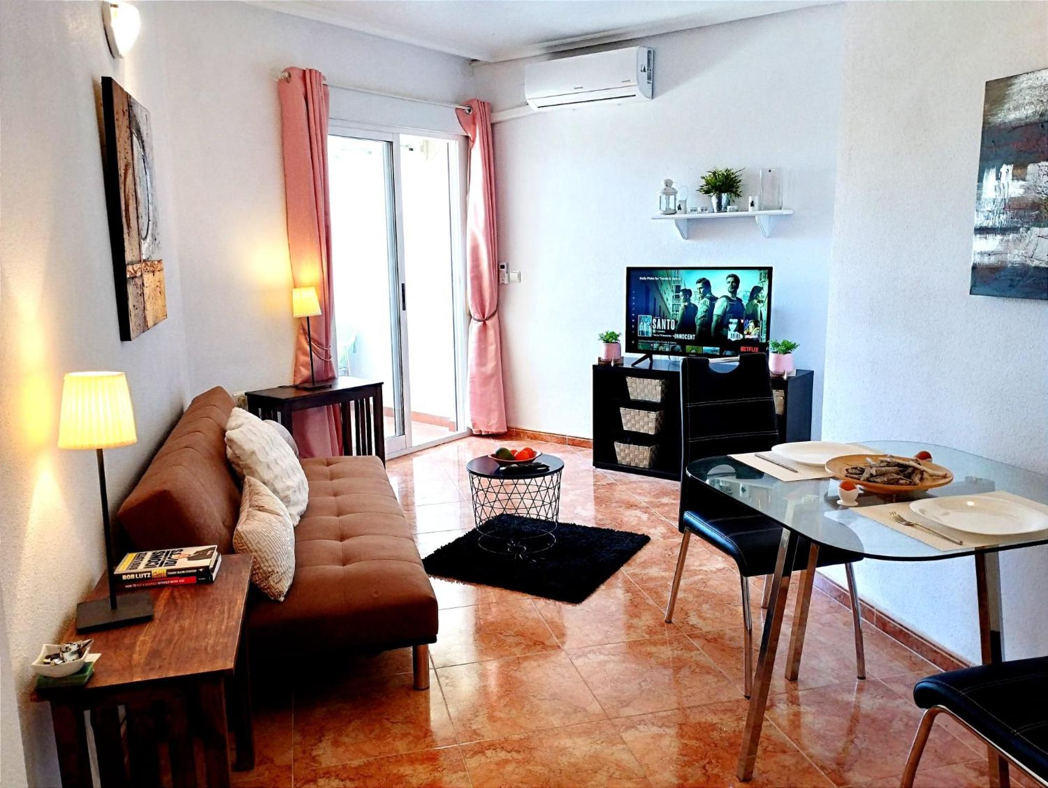 Top floor Torrevieja center apartment