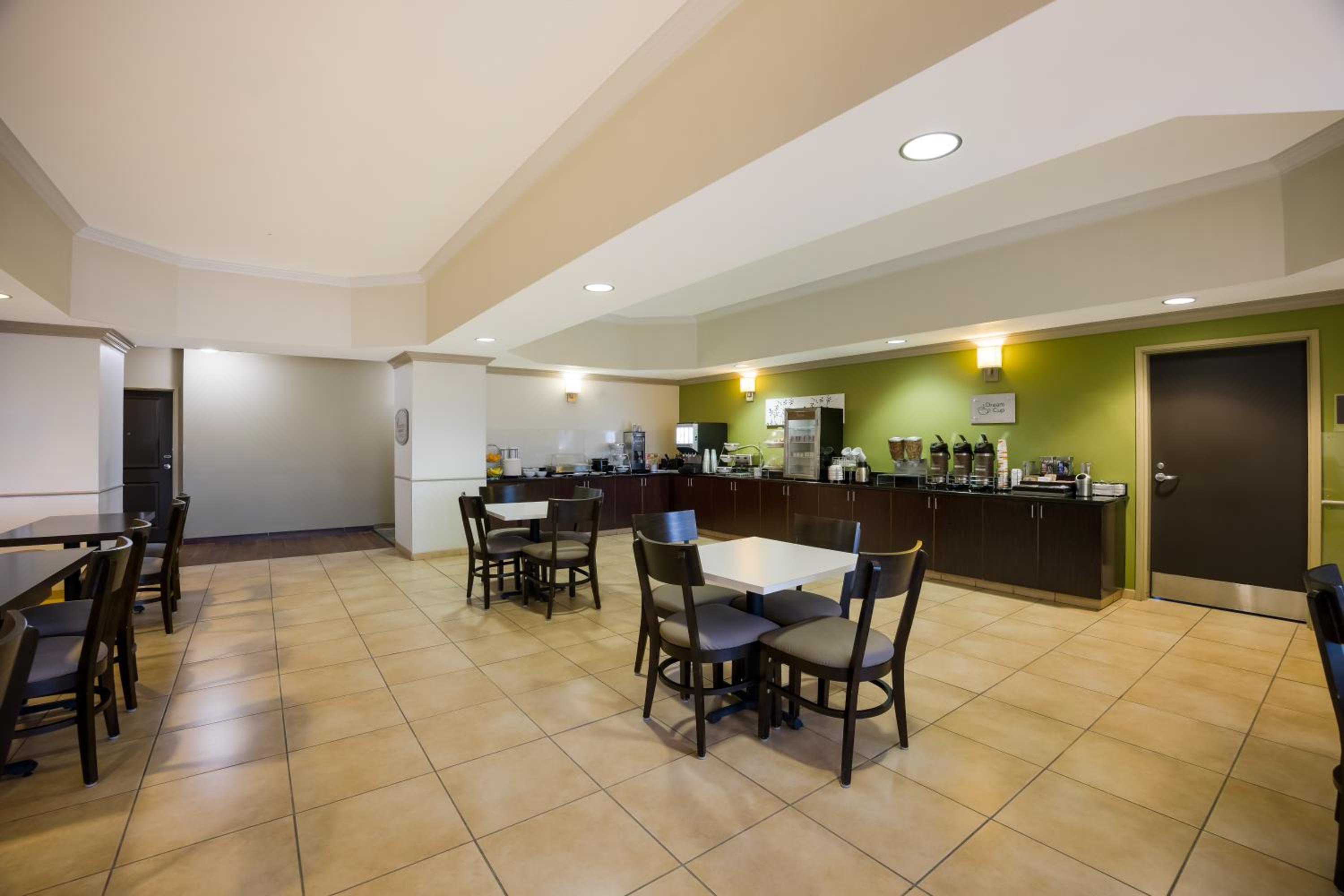 Colby Vacations - Sleep Inn  Suites - Property Image 24