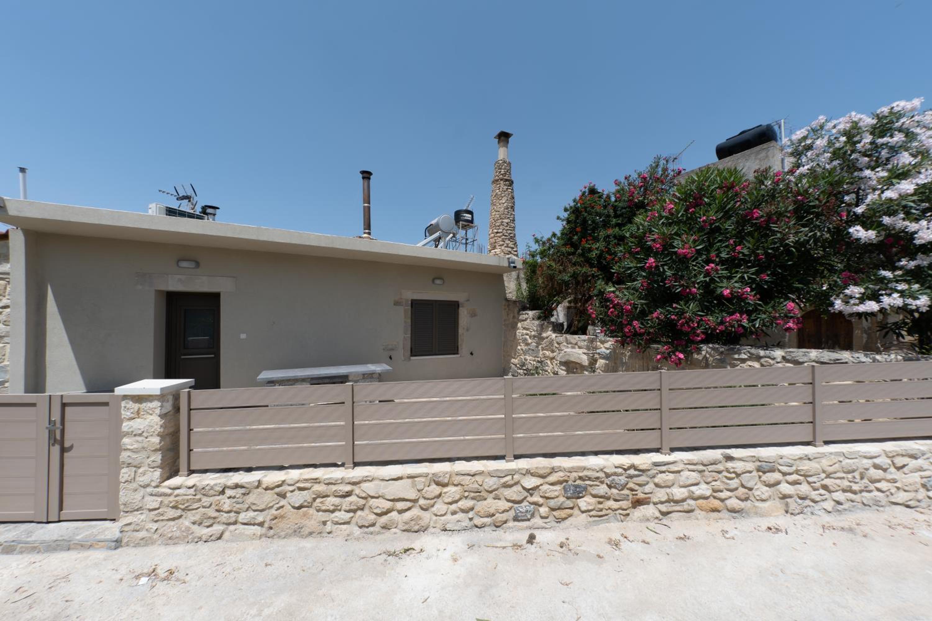 Faistos Cottage