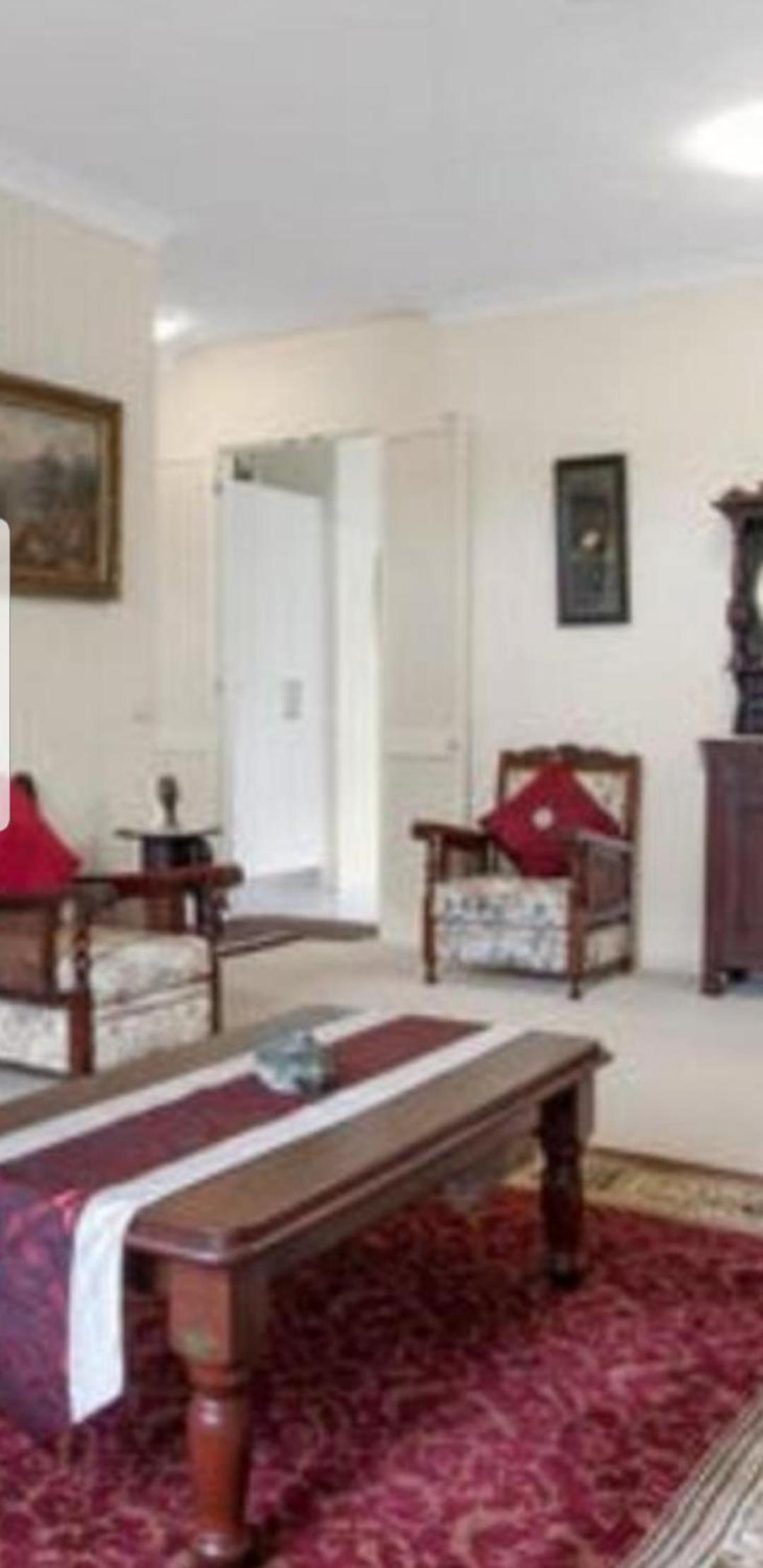 Surf Beach Bungalow, pet friendly and breakfast