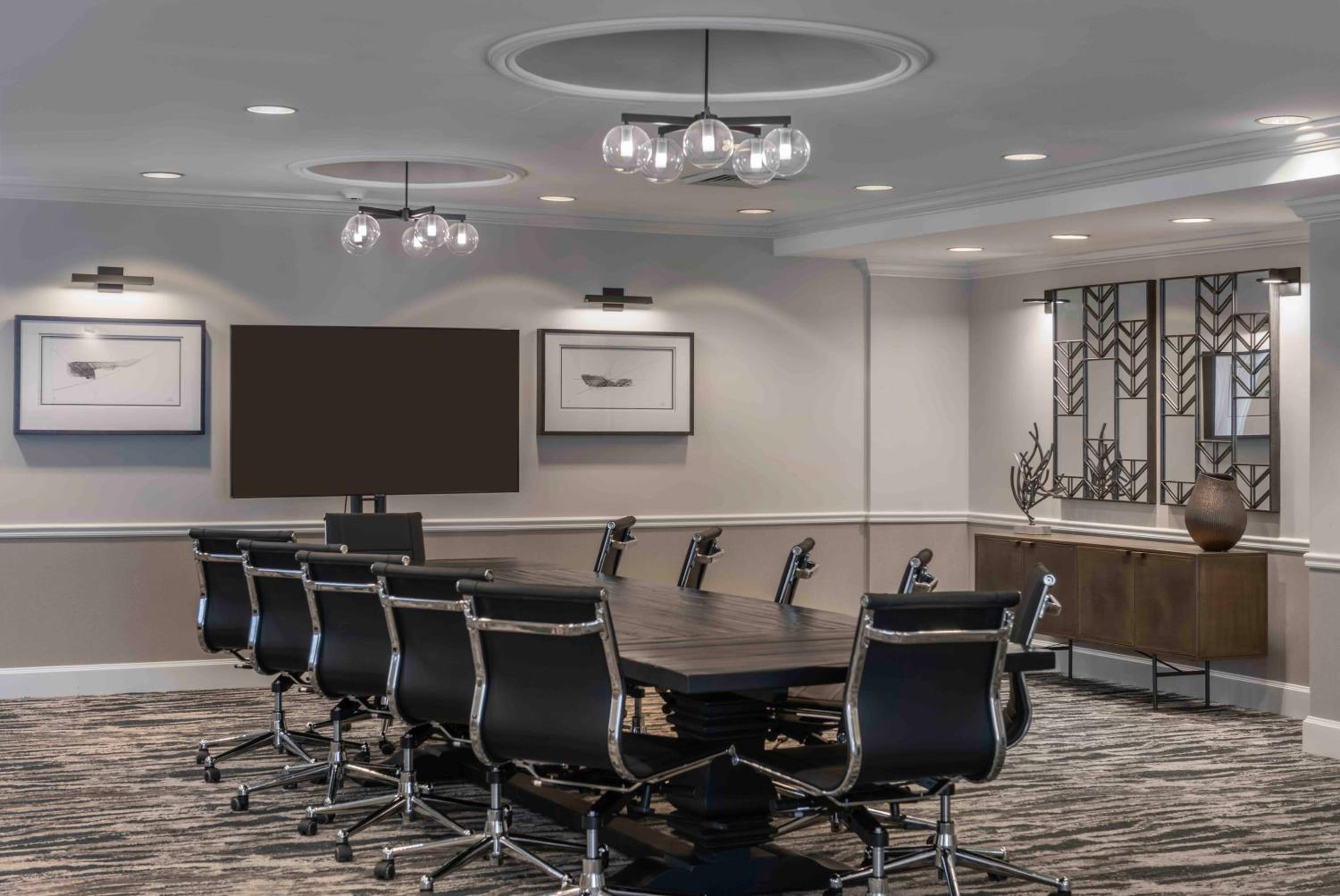 Portland Vacations - Portland Harbor Hotel - Property Image 1