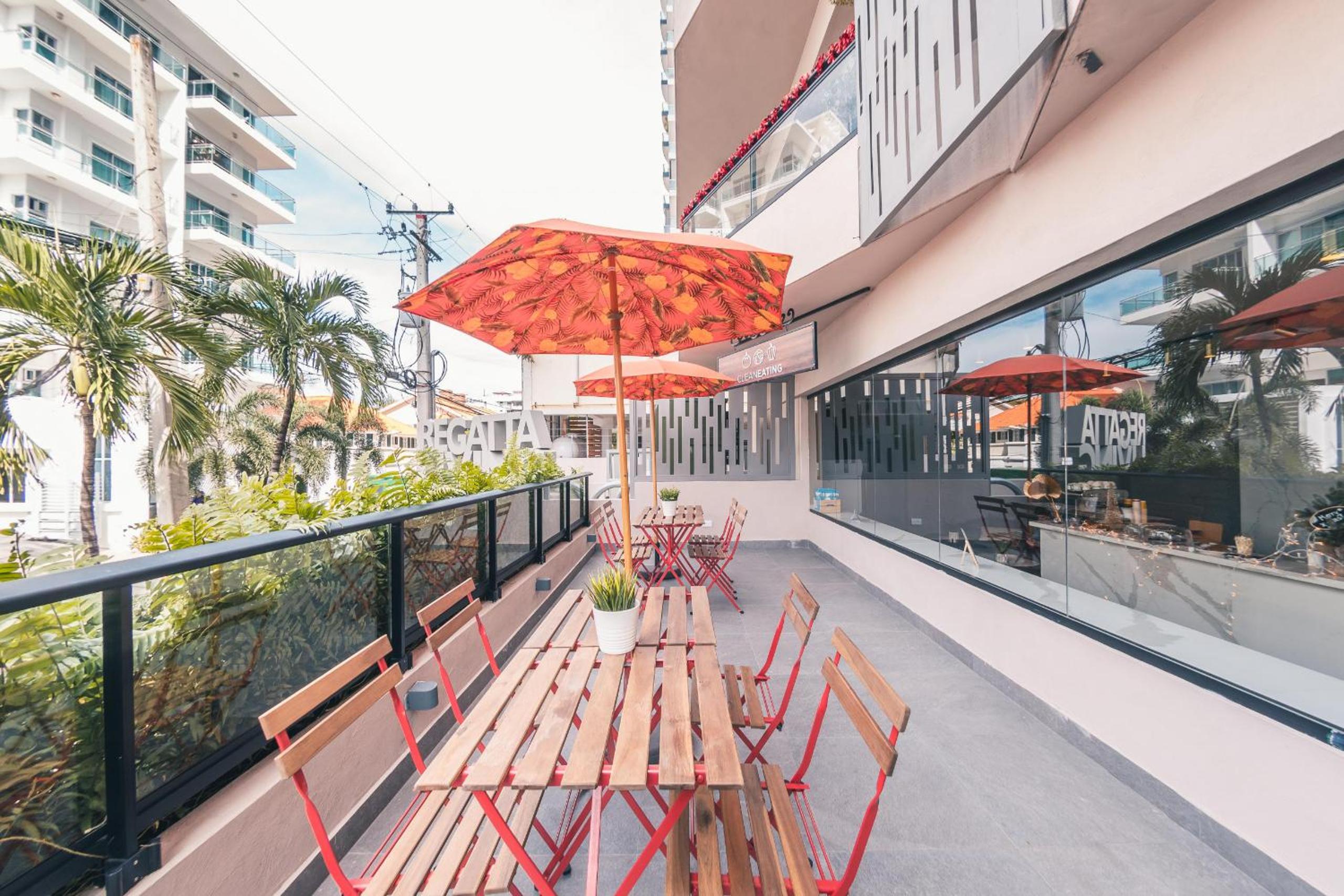 Breakfast Included at Regatta Living 907