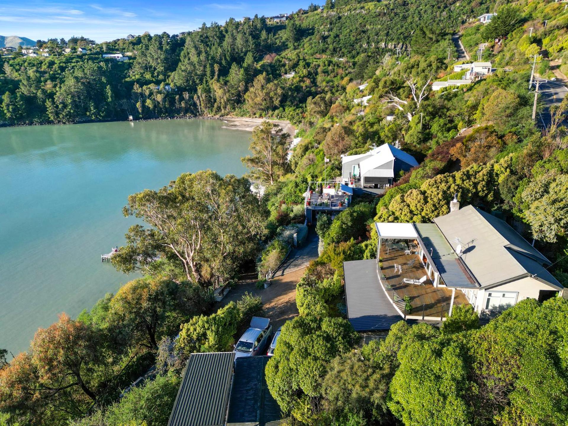 Kaioruru View - Diamond Harbour Holiday Home