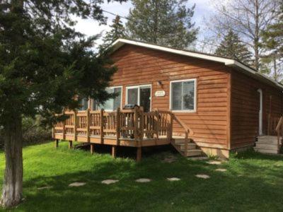 Merland Park Cottages and Motel