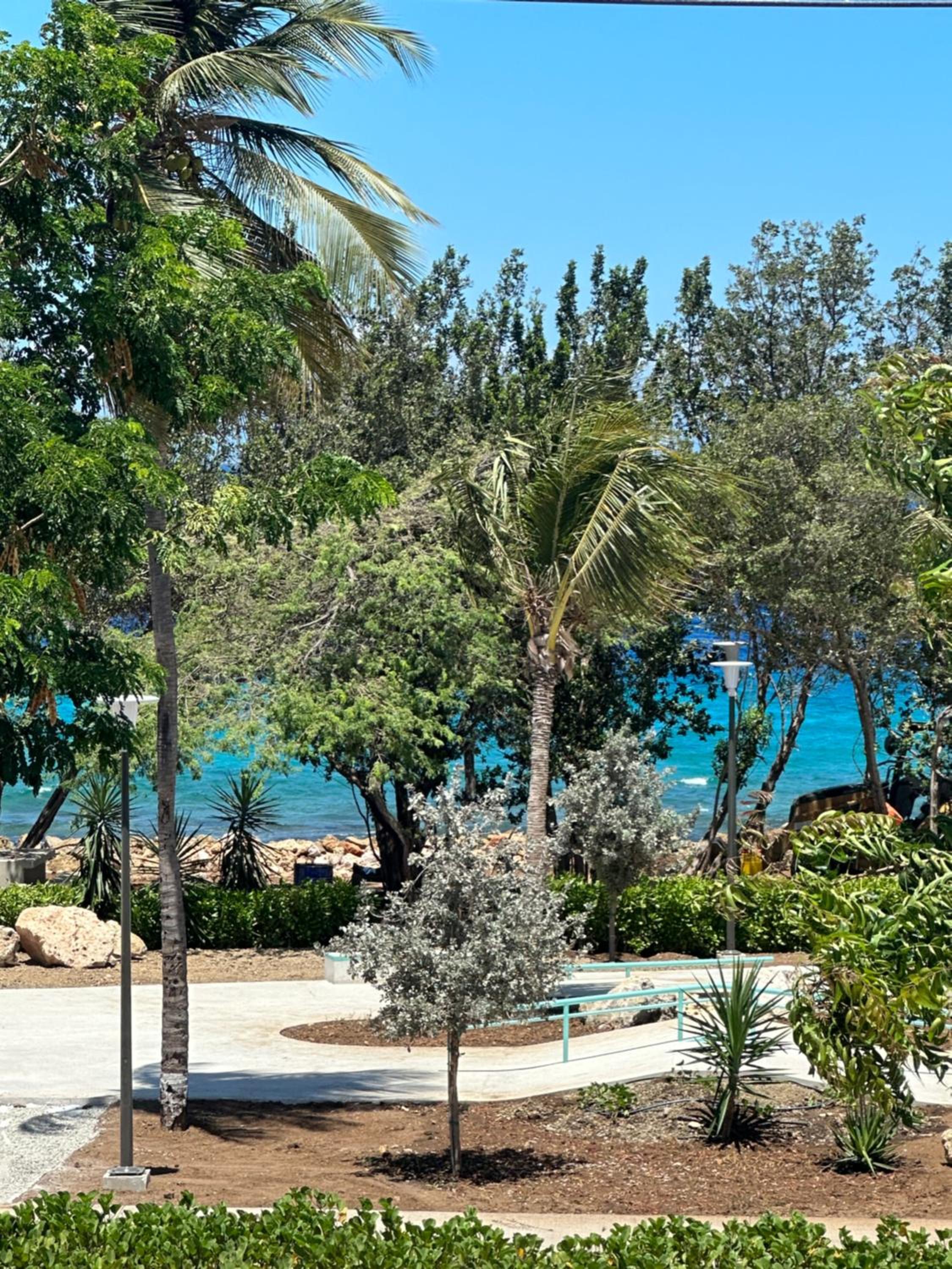 Whitehouse Boulevard, close to Mambo Beach and City Centre