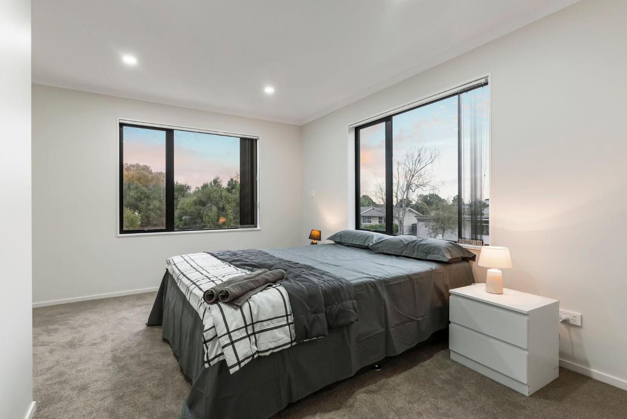 Jupiter St Holiday Home No 2 view 4