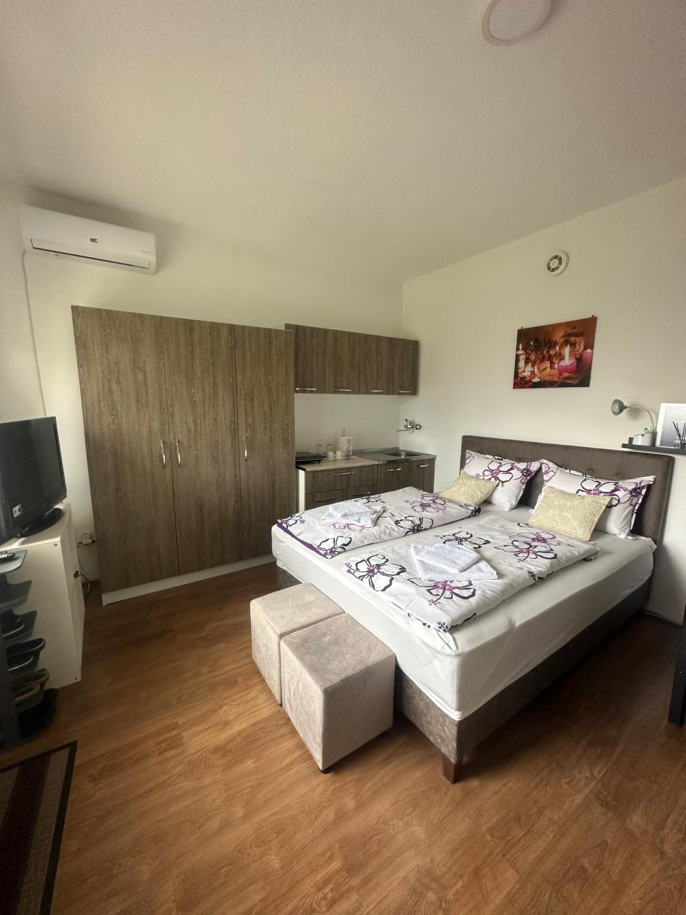 Apartments Frau Trena view 5