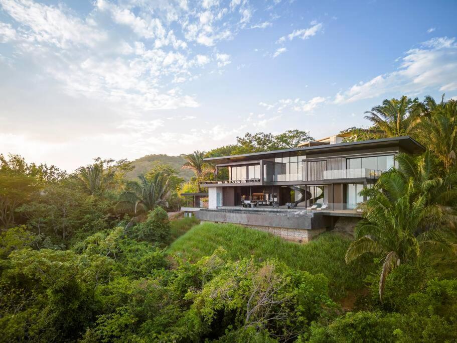 Casa Gaia - New Oceanview Luxury Mansion