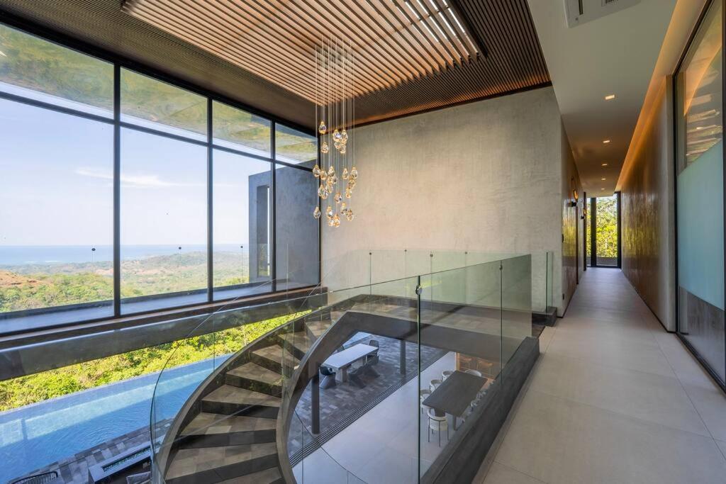 Casa Gaia - New Oceanview Luxury Mansion