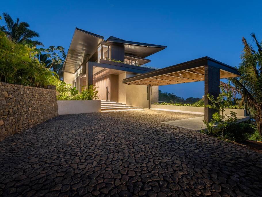 Casa Gaia - New Oceanview Luxury Mansion