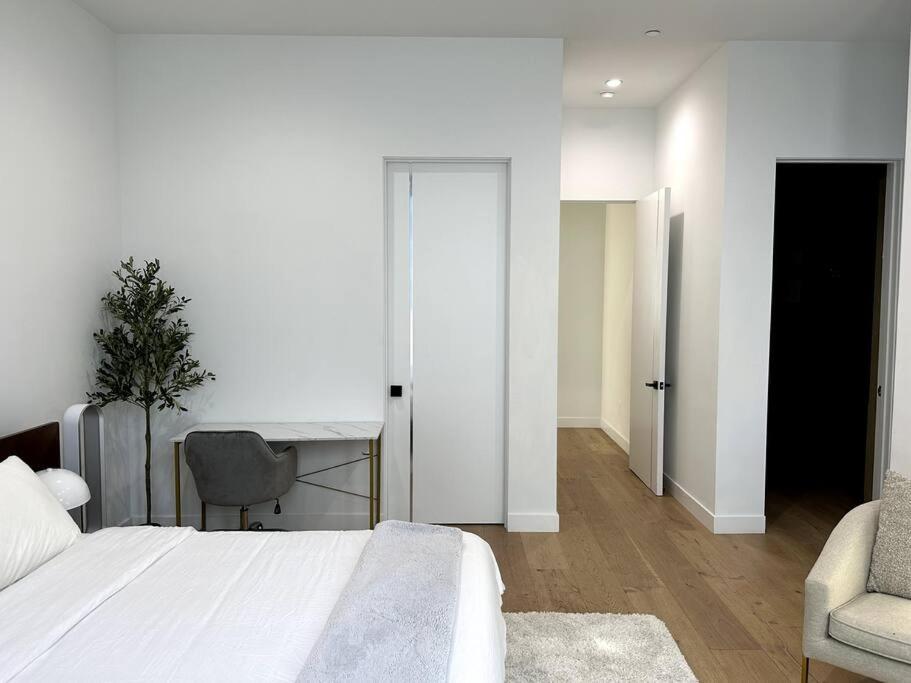 New High-End Luxury Pet-Friendly Villa