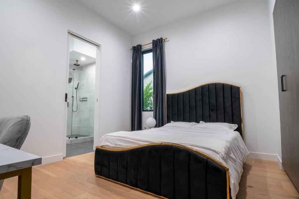 New High-End Luxury Pet-Friendly Villa