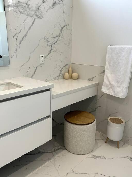 New High-End Luxury Pet-Friendly Villa