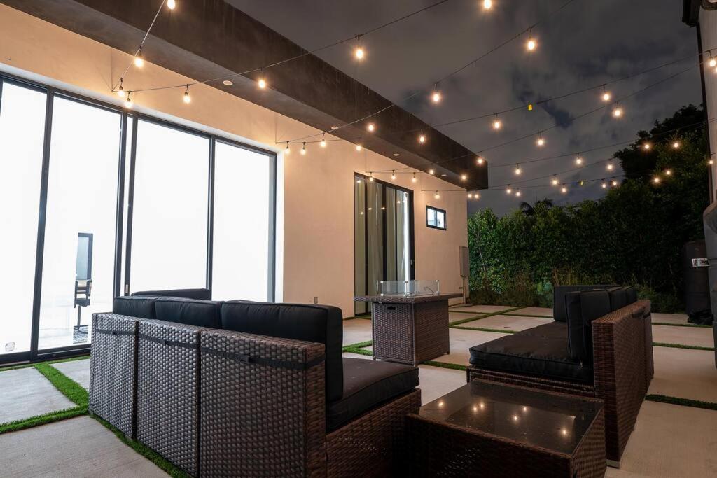 New High-End Luxury Pet-Friendly Villa