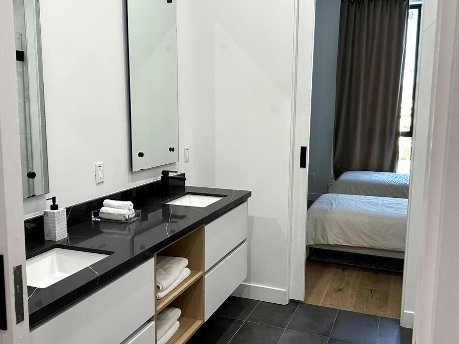 New High-End Luxury Pet-Friendly Villa