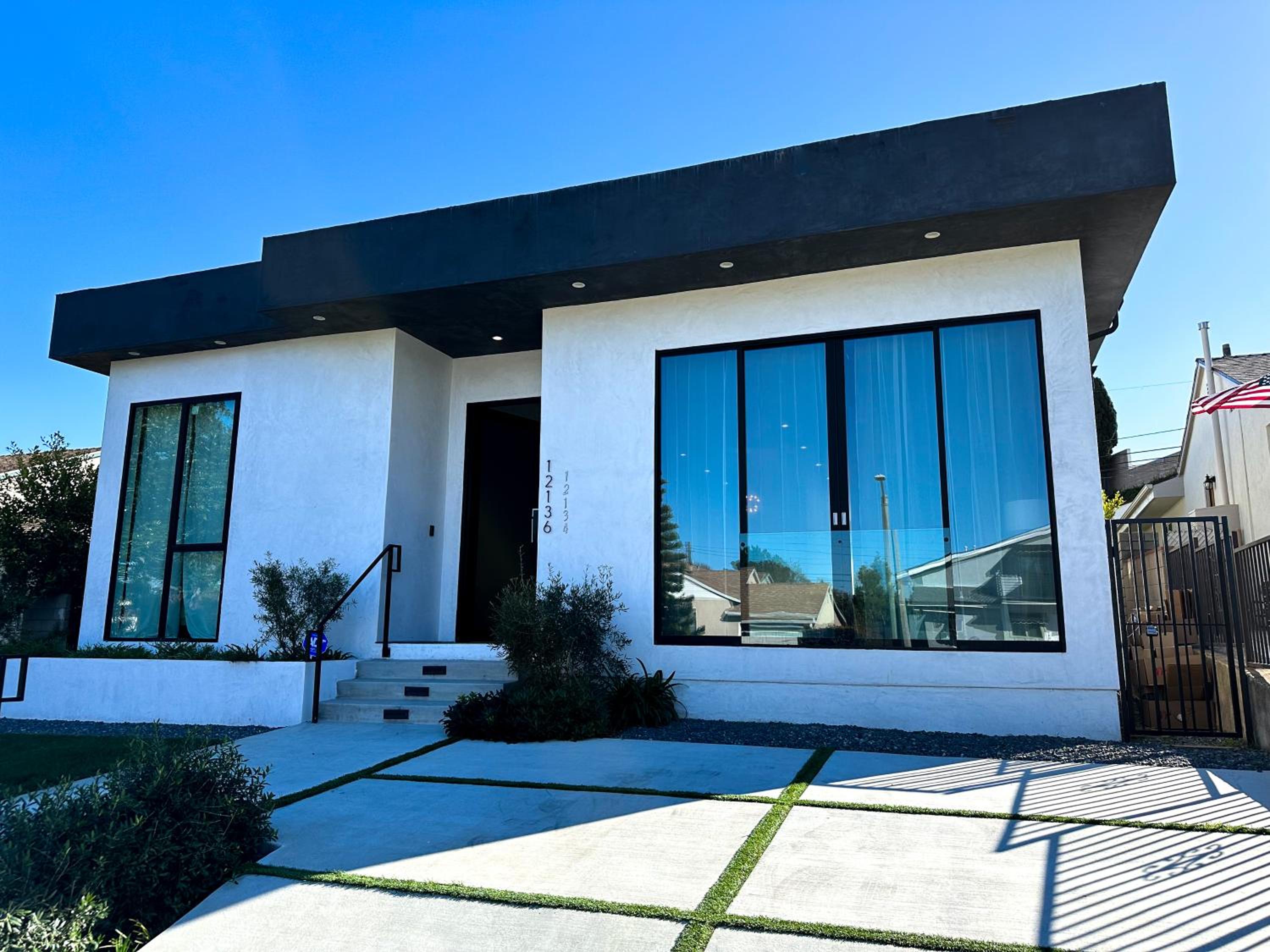New High-End Luxury Pet-Friendly Villa