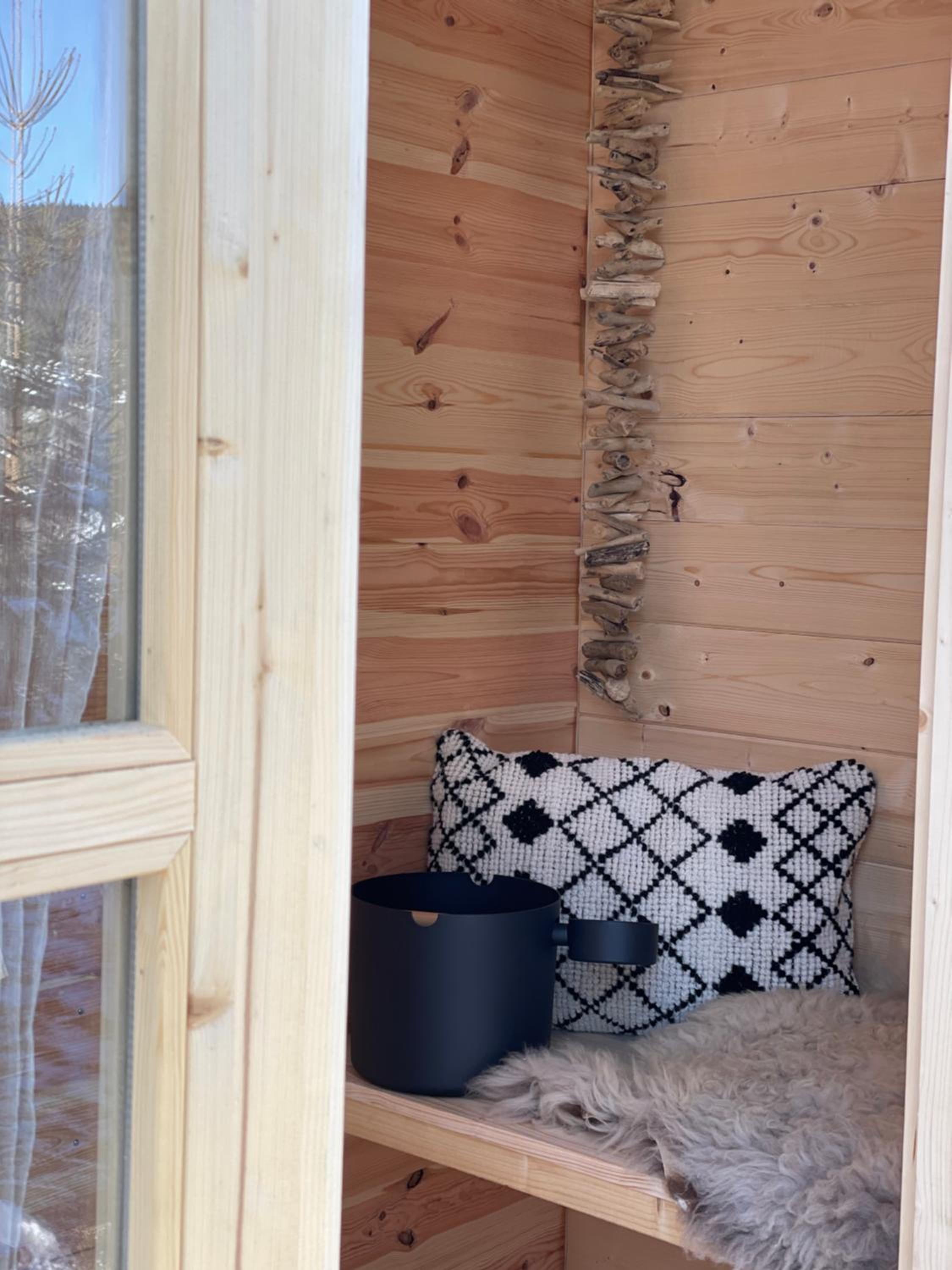 Kleines Chalet im Erzgebirge mit Sauna und Kamin