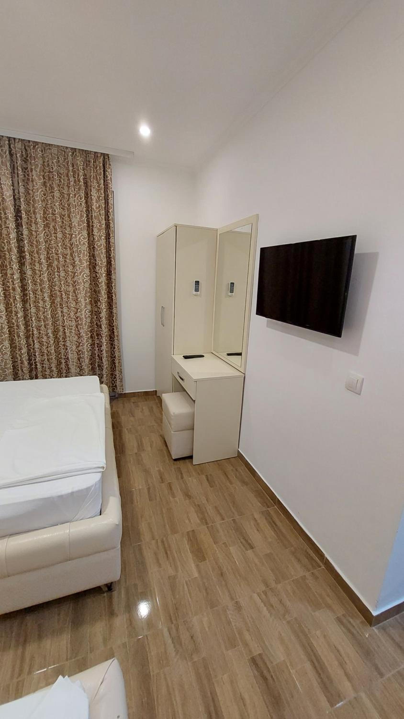 Rinia Apartments
