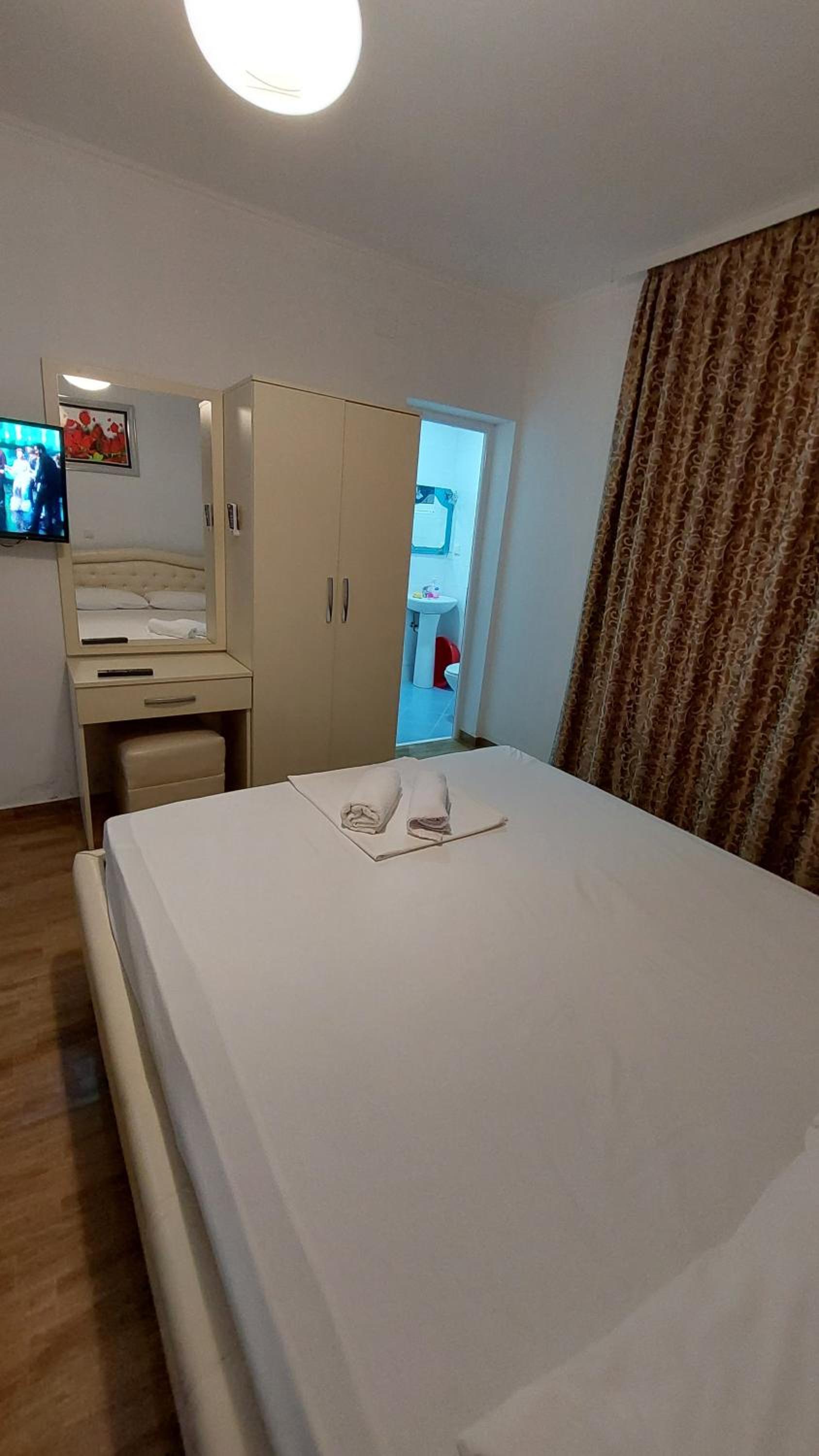 Rinia Apartments