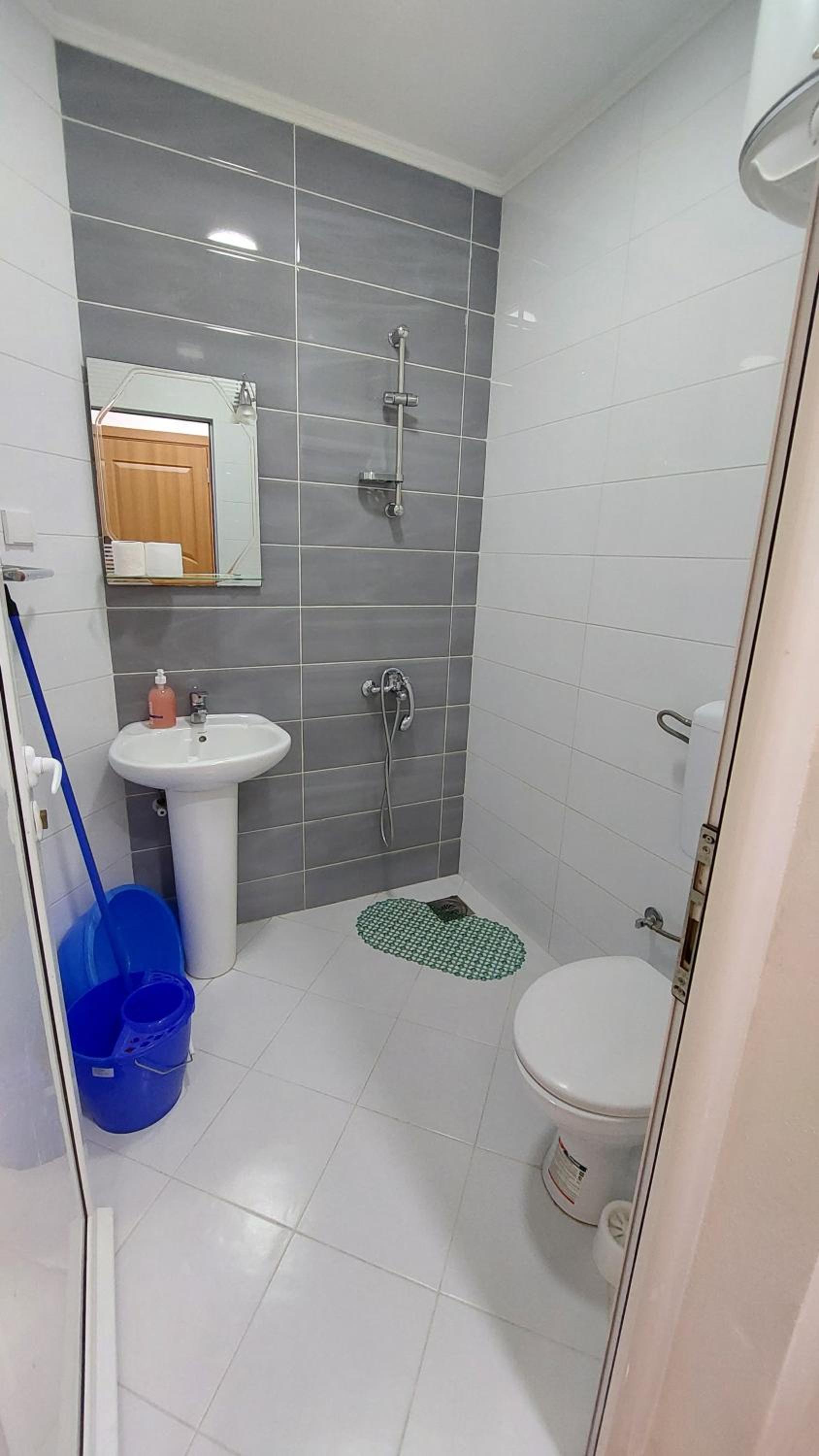 Rinia Apartments