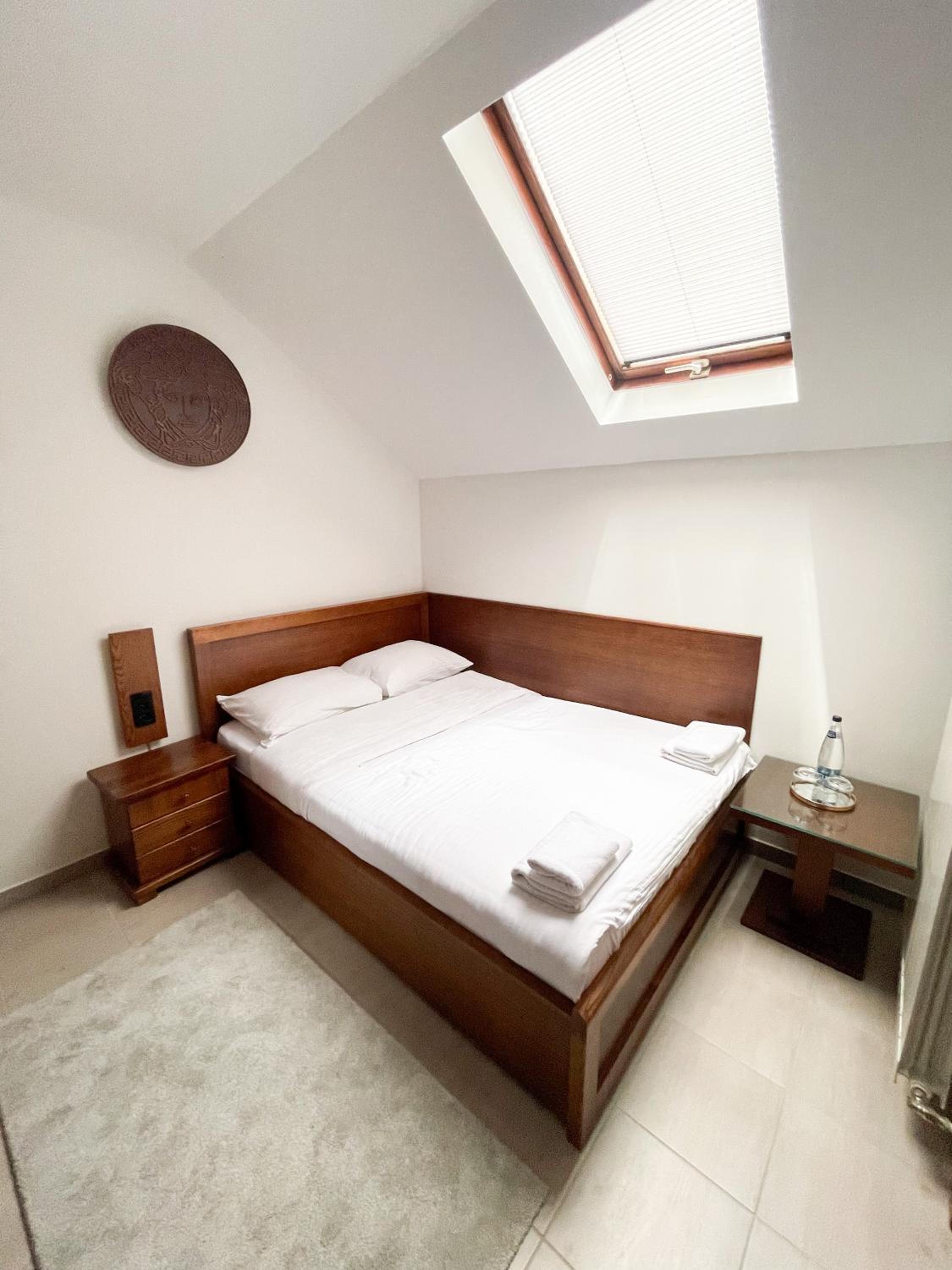 Apartments & Rooms Brijest