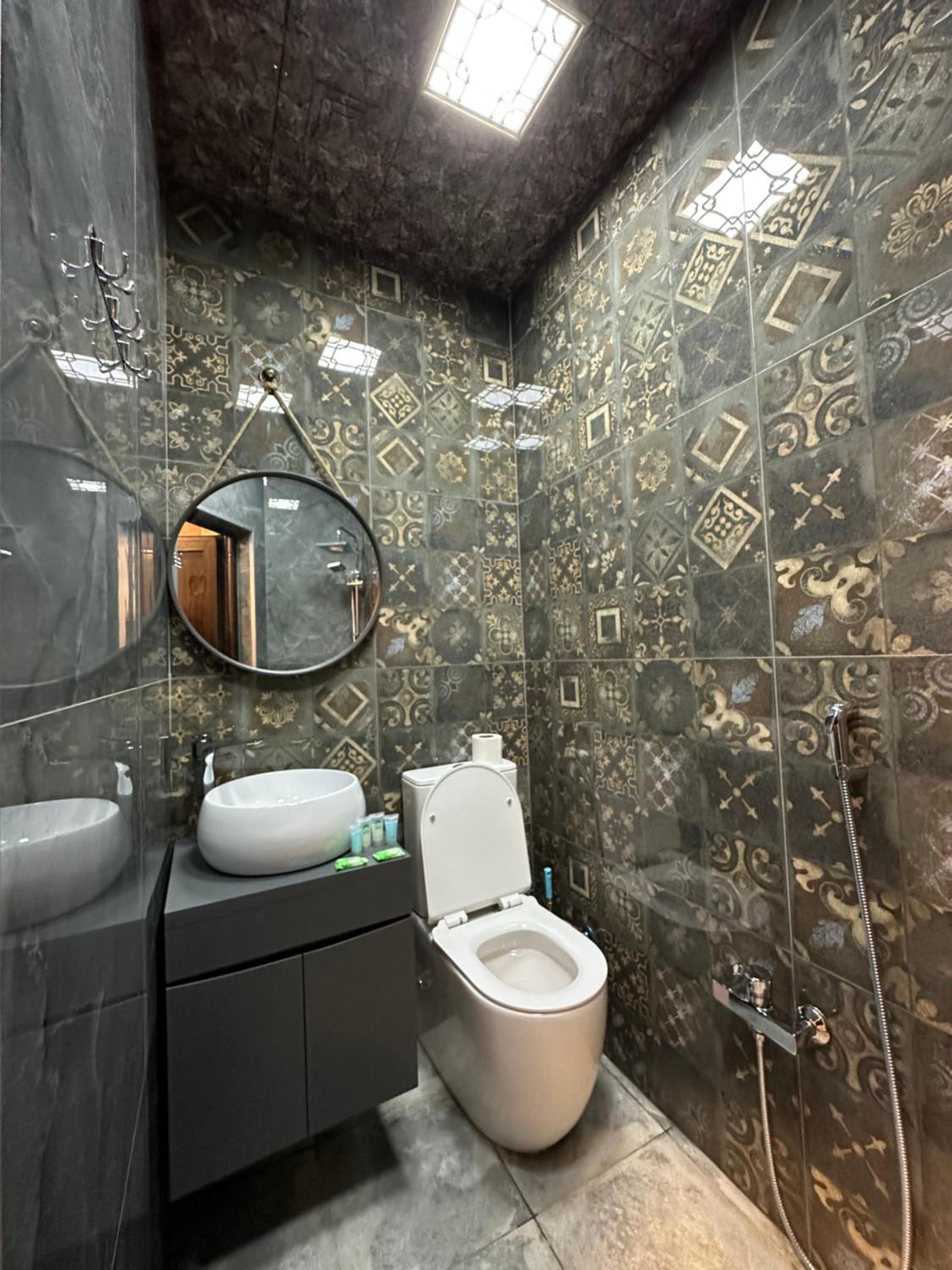 Etnic apartment near Maiden tower center of Baku