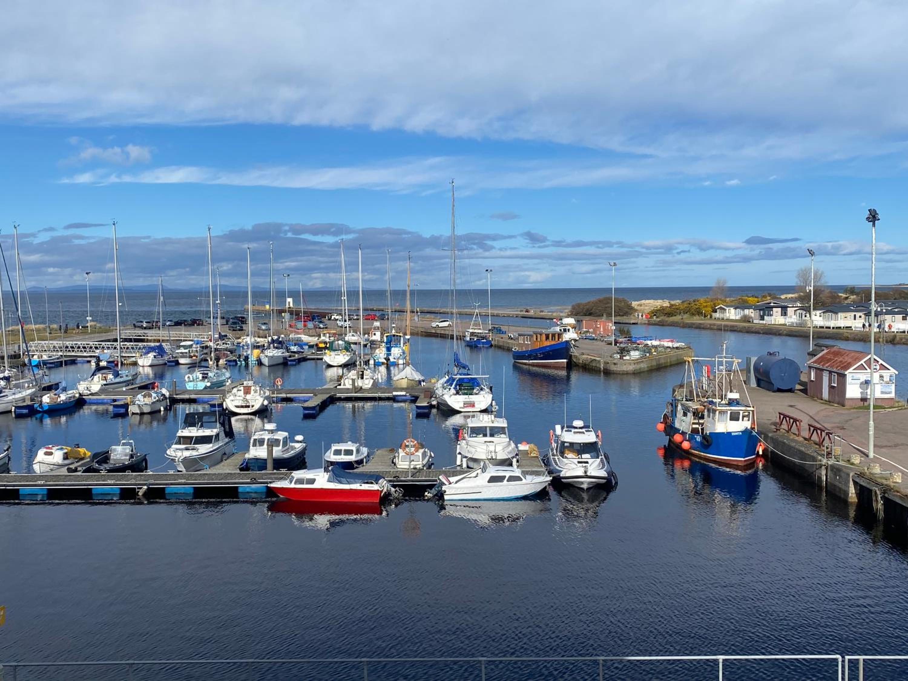 Harbour and River View, Beach 50m from doorstep & free parking view 5