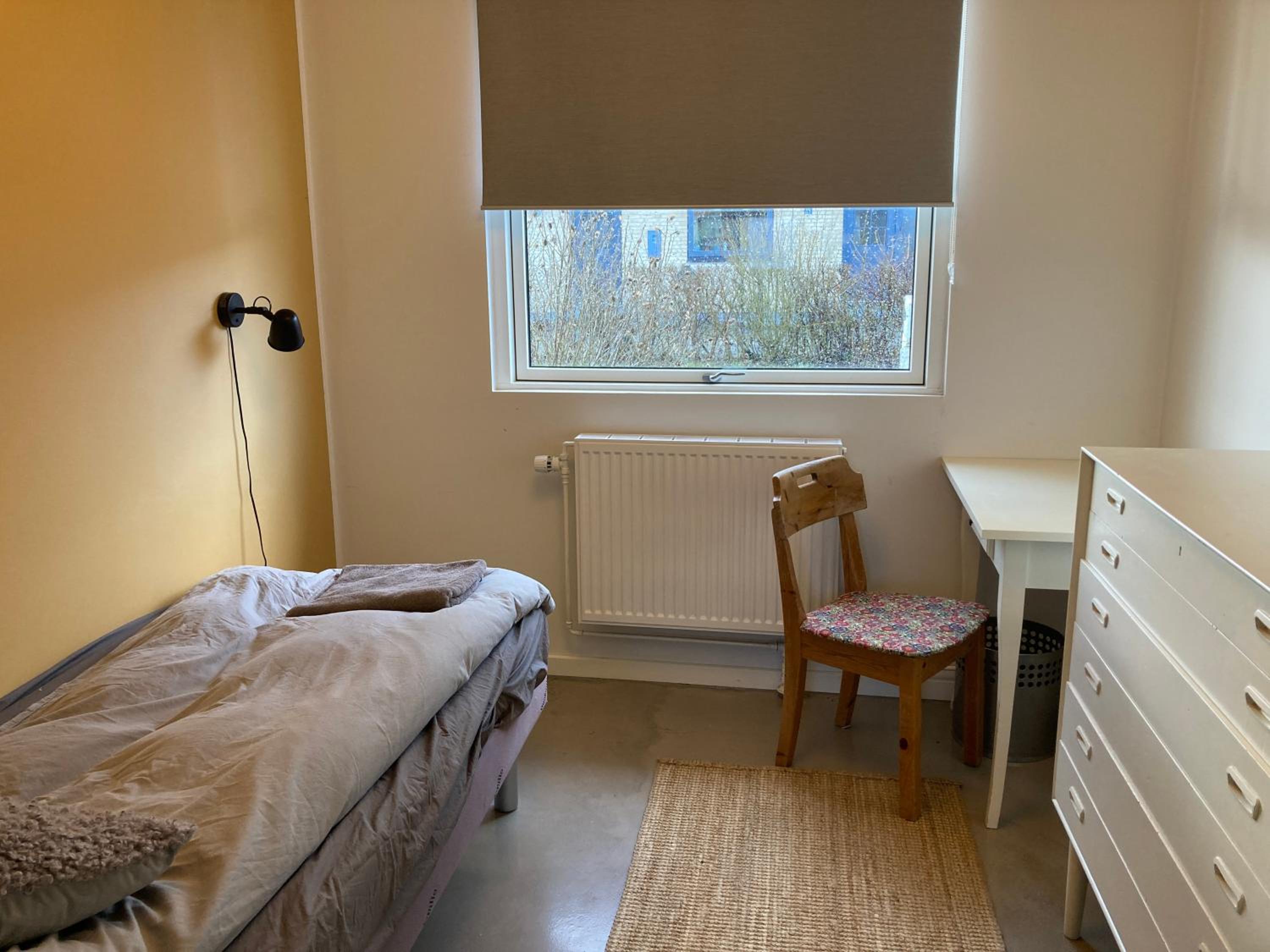 Villa med private værelser delt badeværelse/køkken, viby sj. view 2