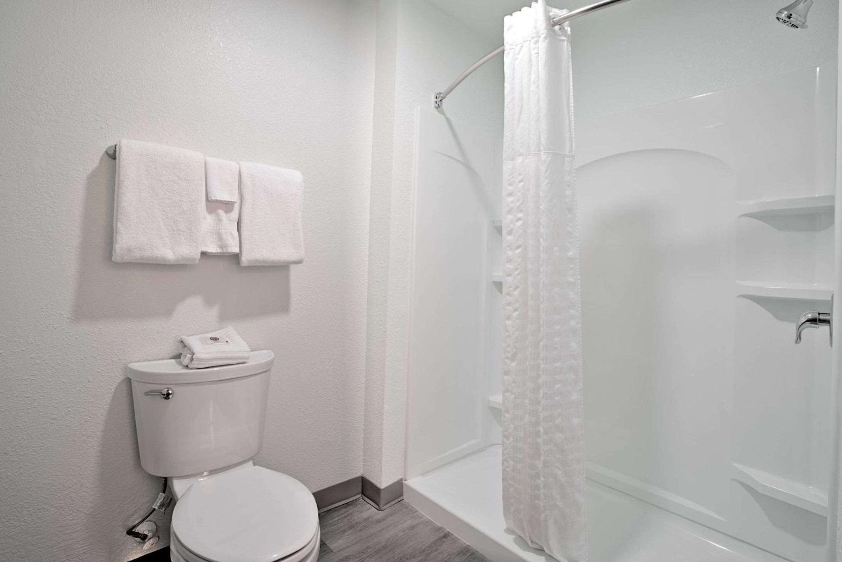 Sierra Vista Vacations - Comfort Inn  Suites Sierra Vista near Ft Huachuca - Property Image 4
