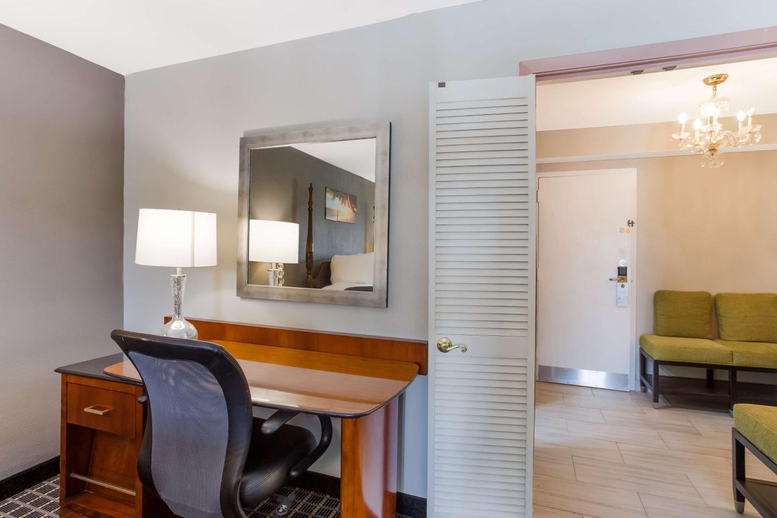 SureStay Plus Hotel by Best Western Greenwood, Foto 21