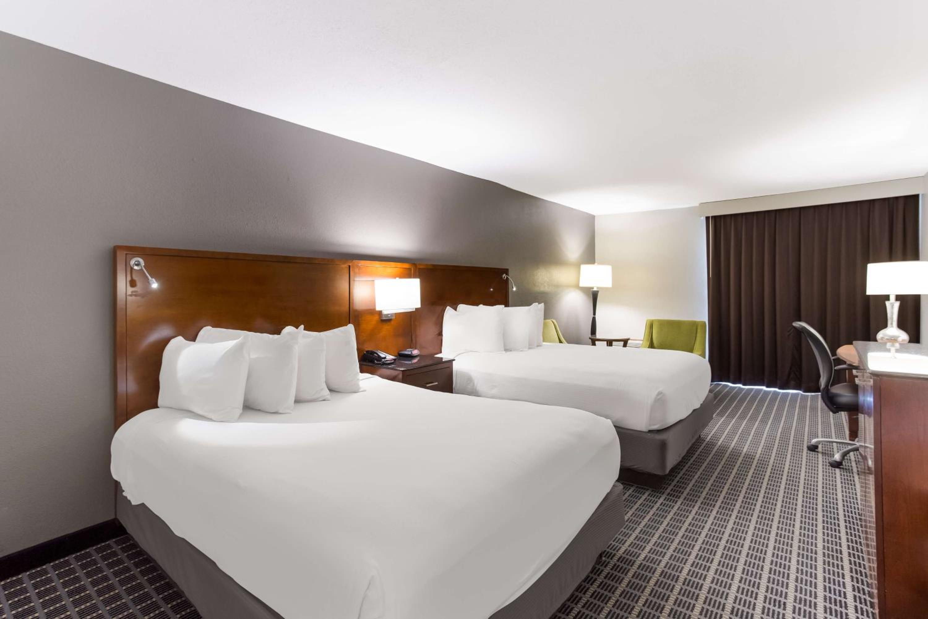 SureStay Plus Hotel by Best Western Greenwood
