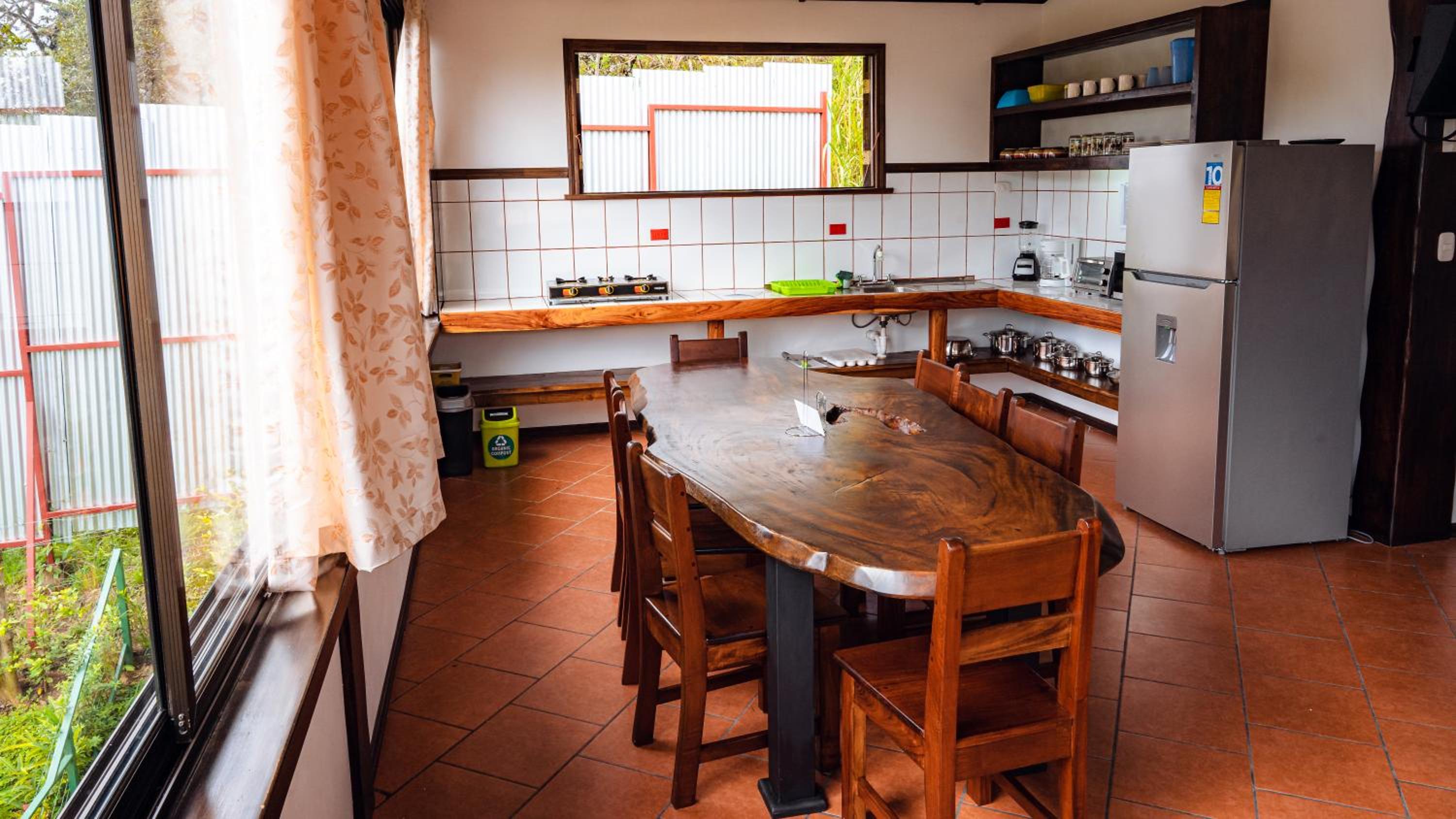 FLOR DE PARAISO BUNGALOWS
