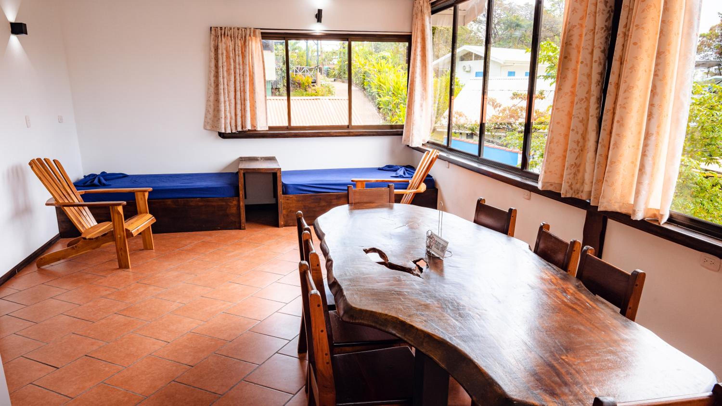 FLOR DE PARAISO BUNGALOWS