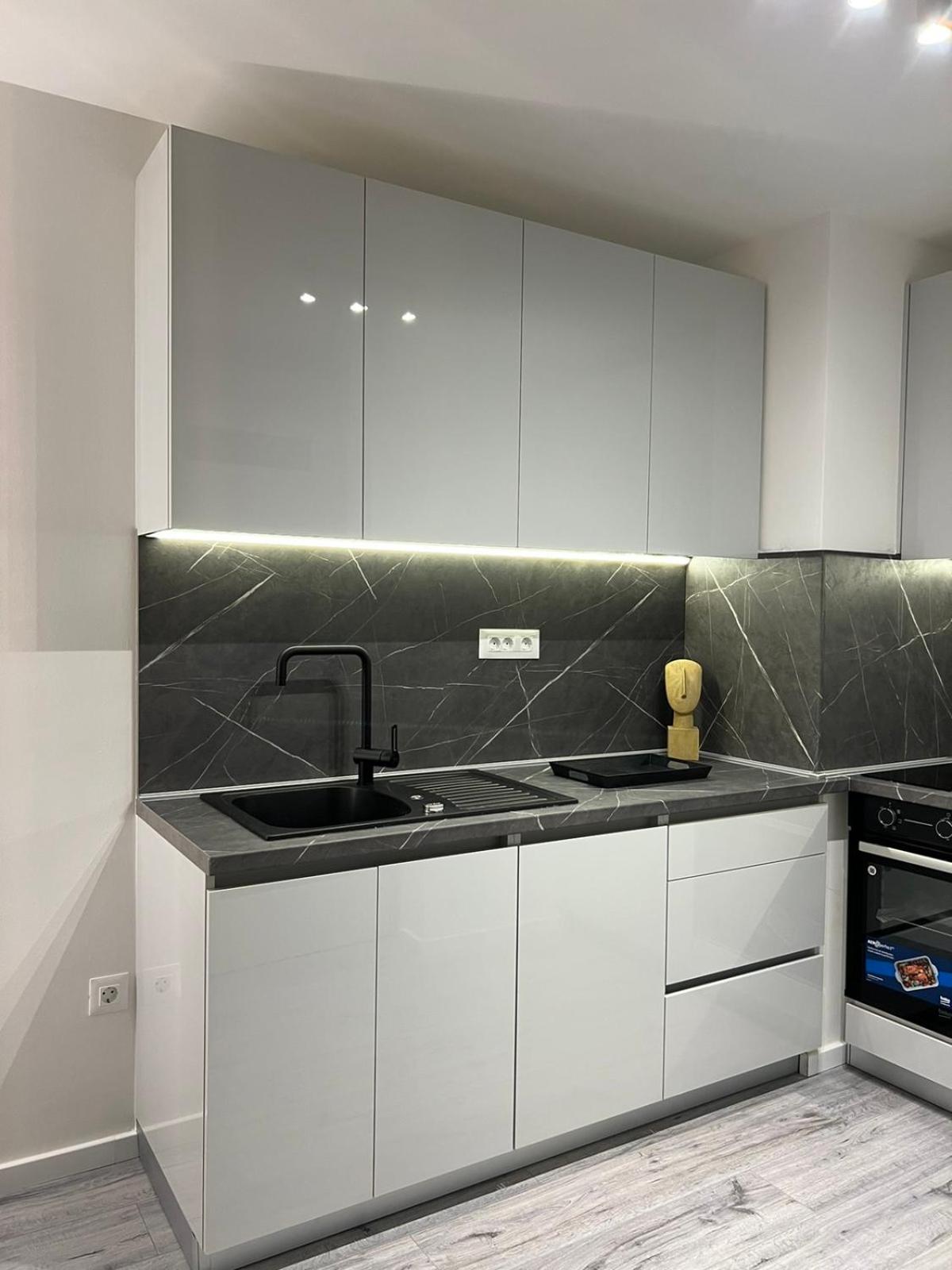 Tao Apartment, Sarajevo - Free Parking & Private Garage