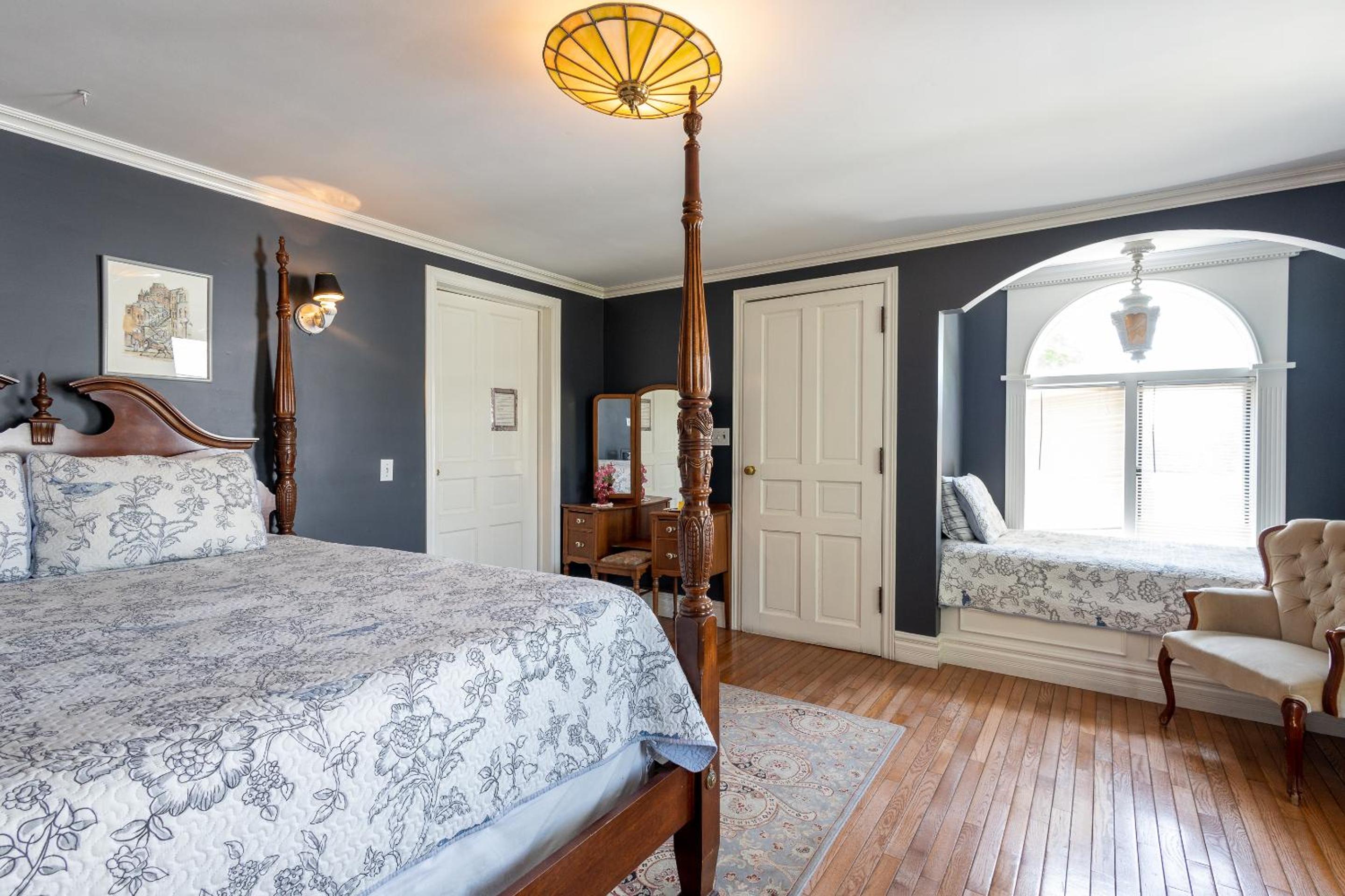Chestnut Inn