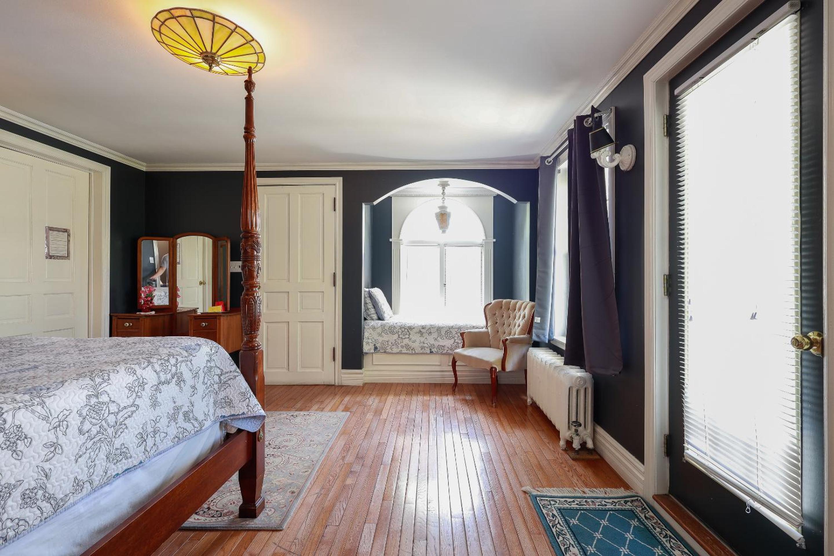 Chestnut Inn
