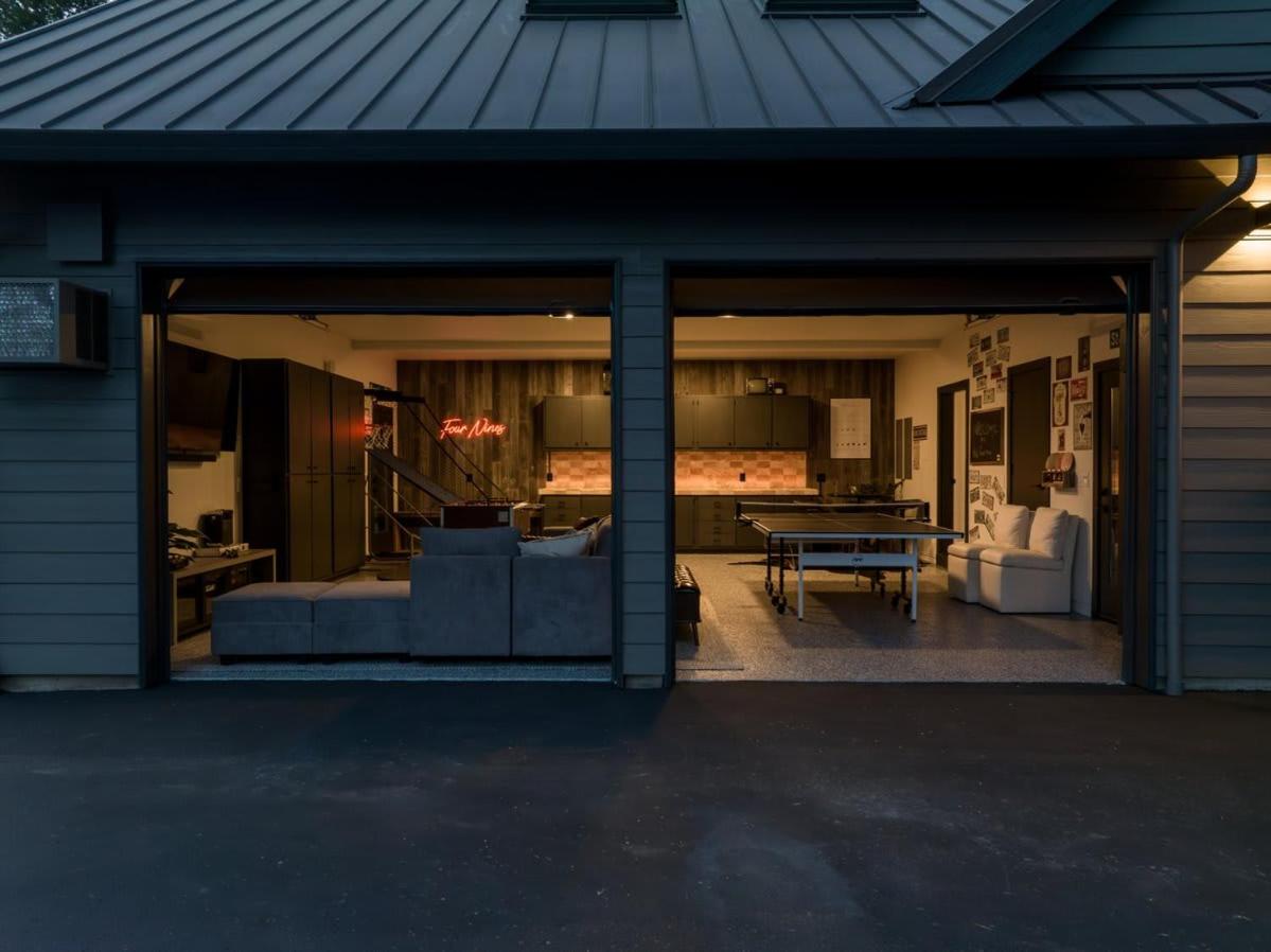 Escape to Wine Country Luxurious Getaway Awaits view 3