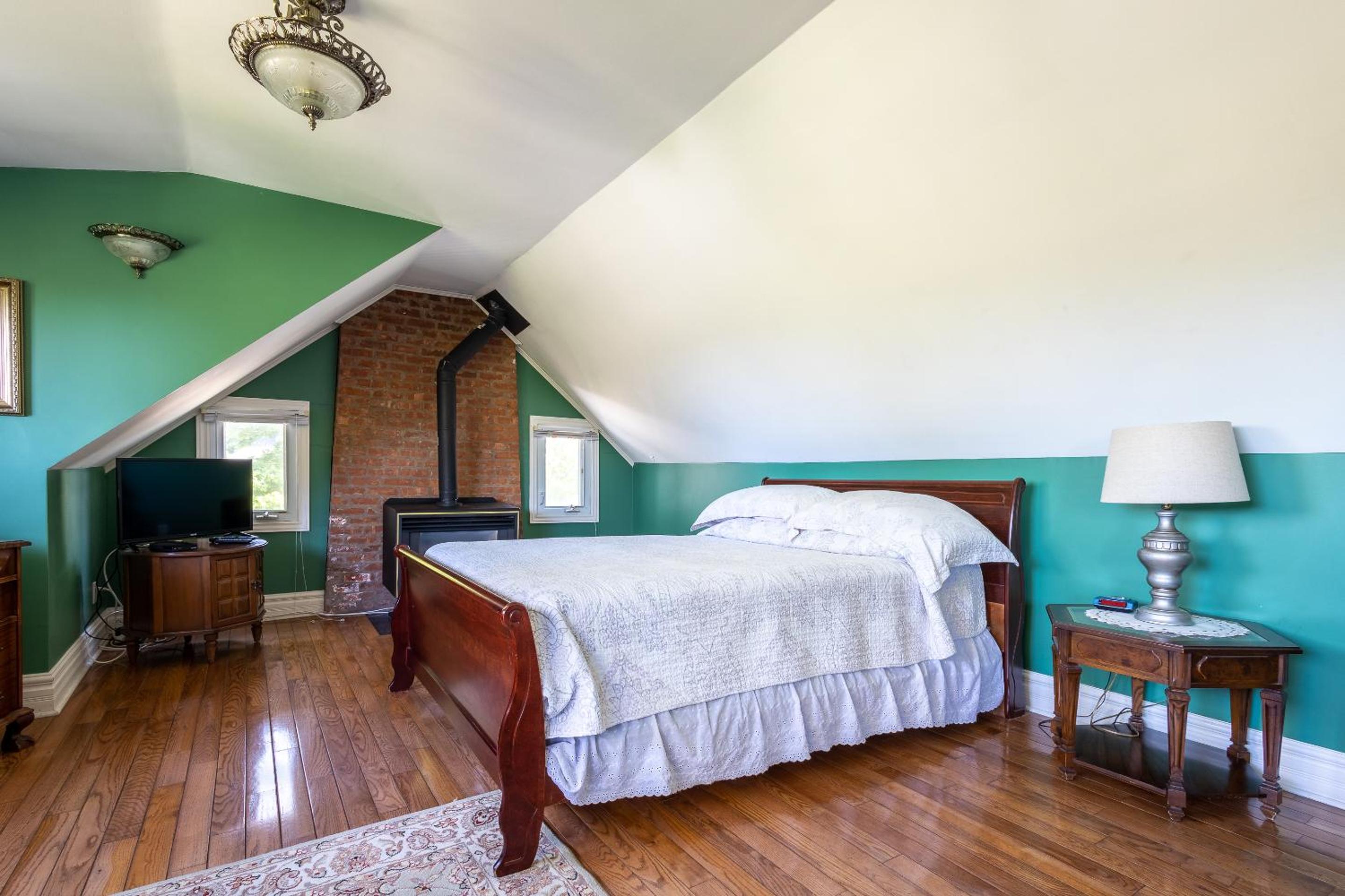 Chestnut Inn