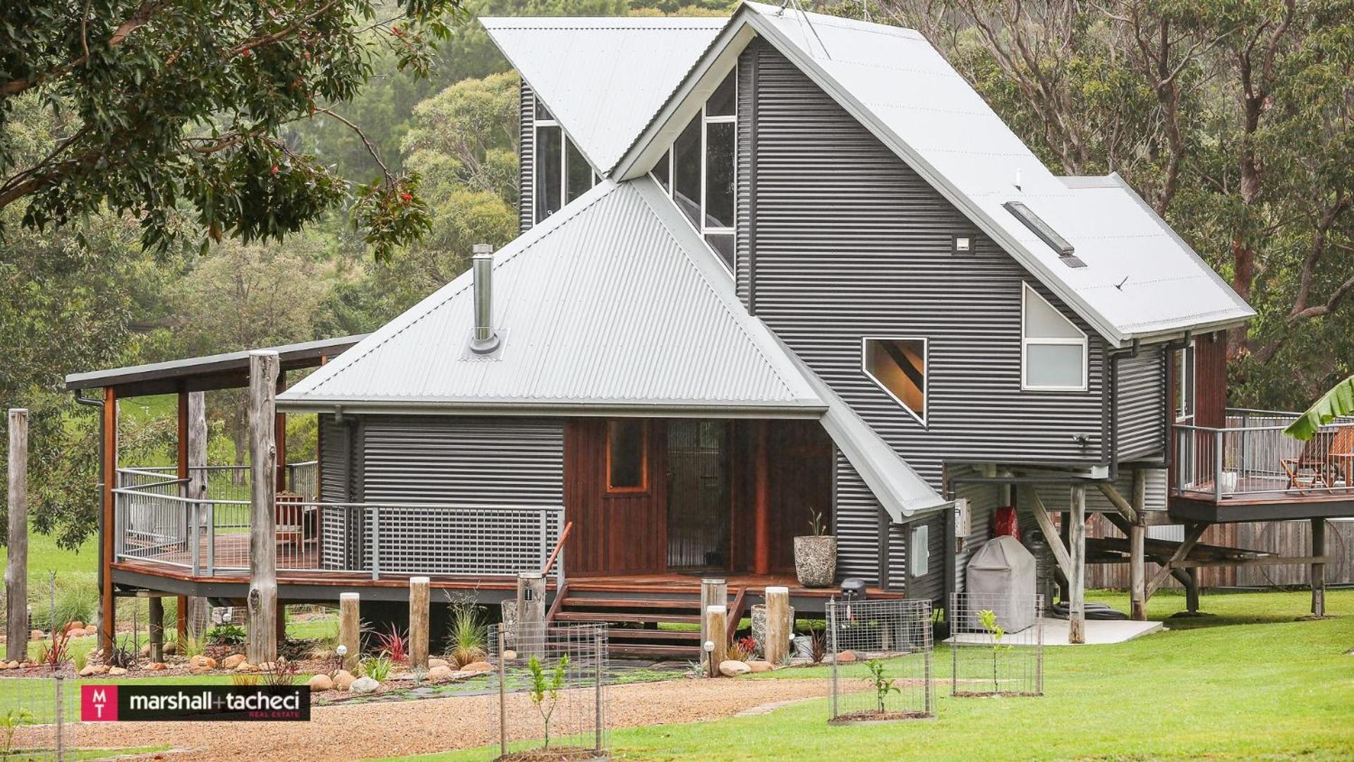 Baraga Sanctuary holiday house, Bermagui Barragga Bay Linen & Wifi Provided