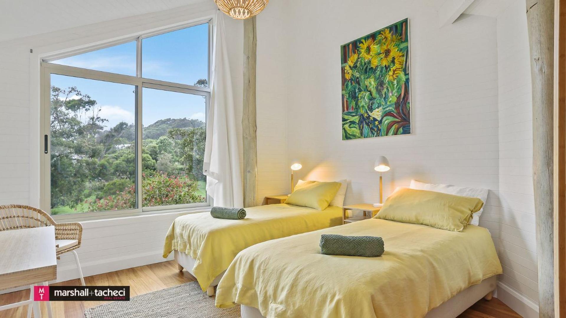 Baraga Sanctuary holiday house, Bermagui Barragga Bay Linen & Wifi Provided