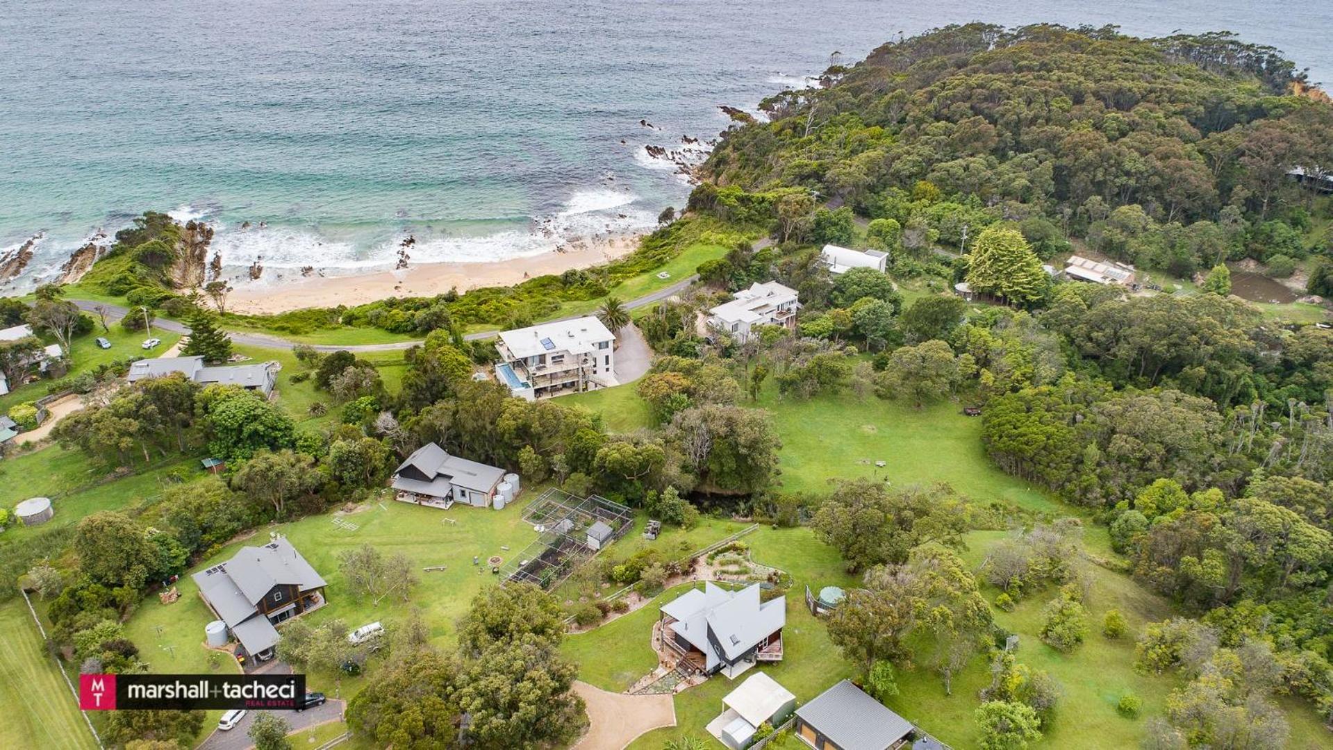 Baraga Sanctuary holiday house, Bermagui Barragga Bay Linen & Wifi Provided