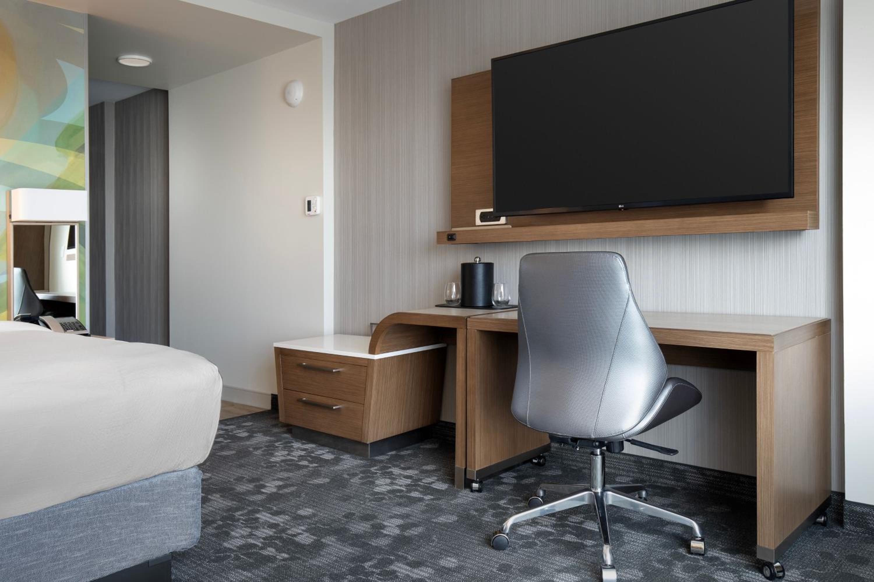 Nanaimo Vacations - Courtyard by Marriott Nanaimo - Property Image 39