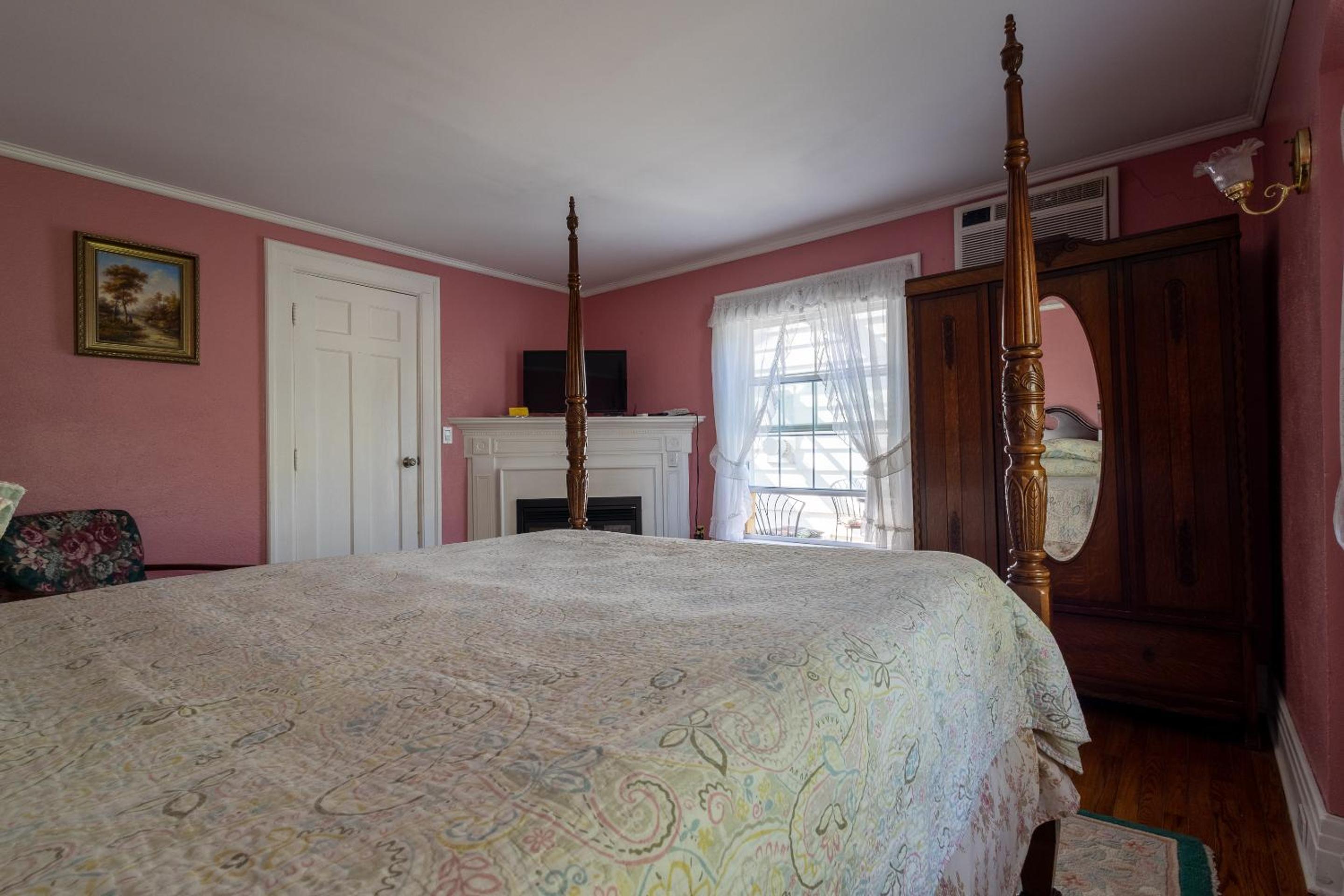Chestnut Inn