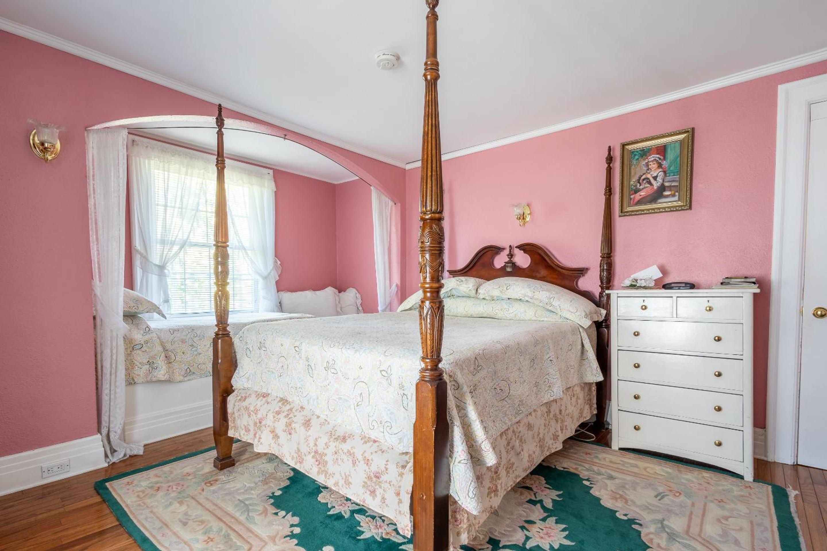 Chestnut Inn