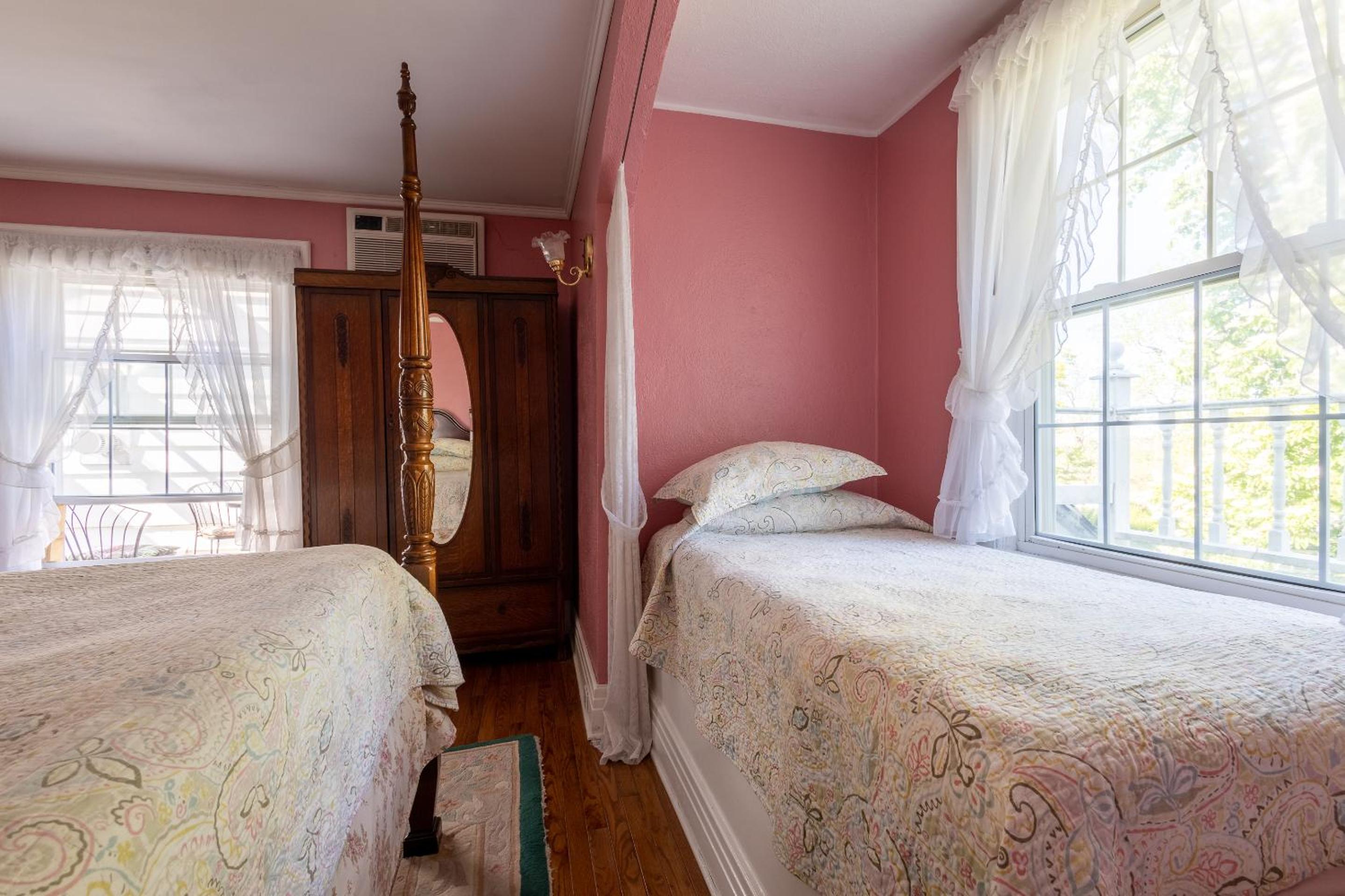 Chestnut Inn