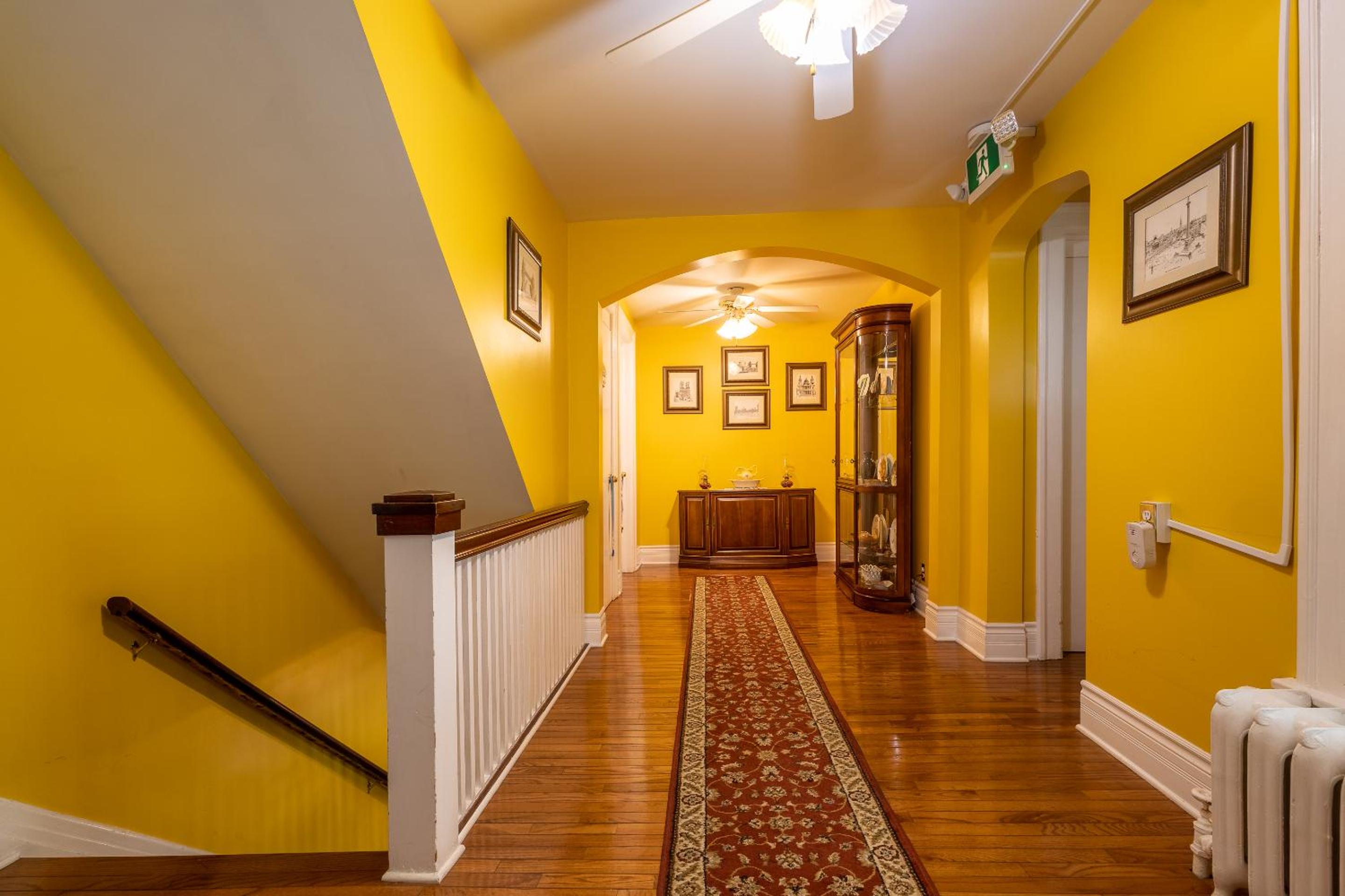 Chestnut Inn