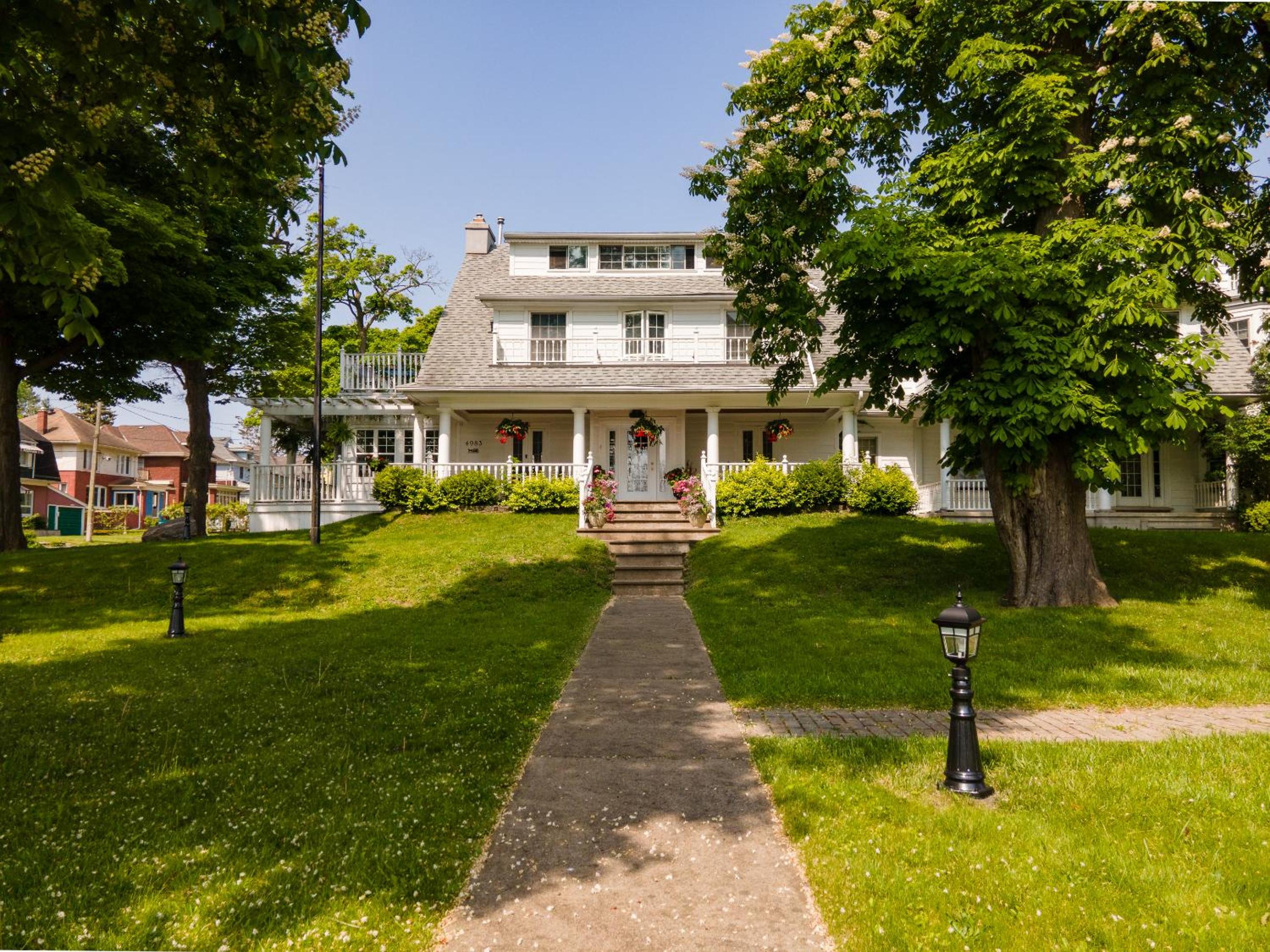 Chestnut Inn