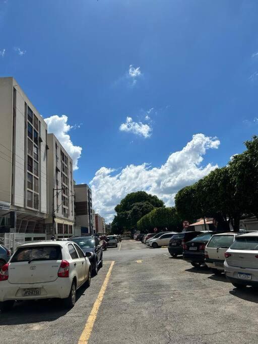 Apartamento 3 quartos Brasília perto Shopping e Metrô