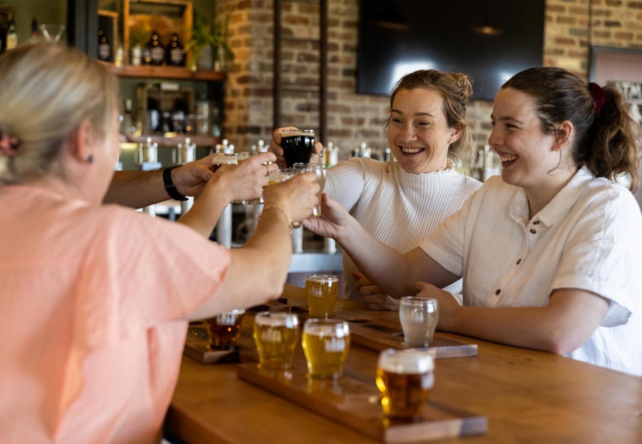 Hunter Valley Resort, Hunter Farm Adventure Centre & 4 Pines at the Farm