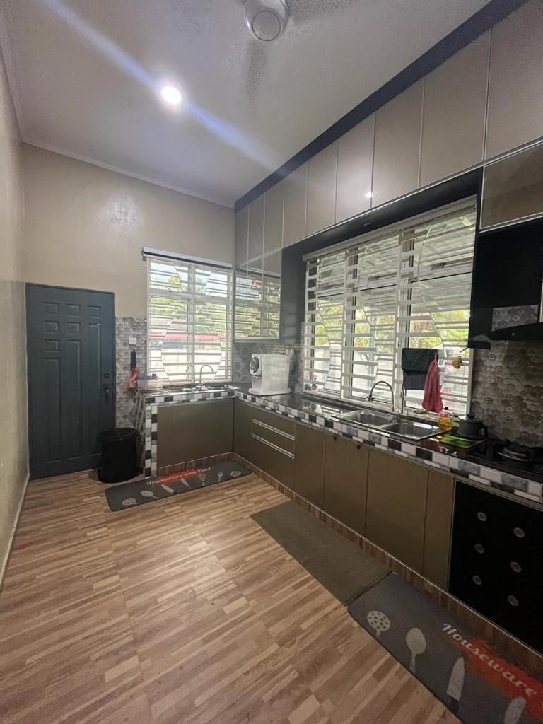 Izzhan homestay berdekatan kubang kerian malay only photo 3